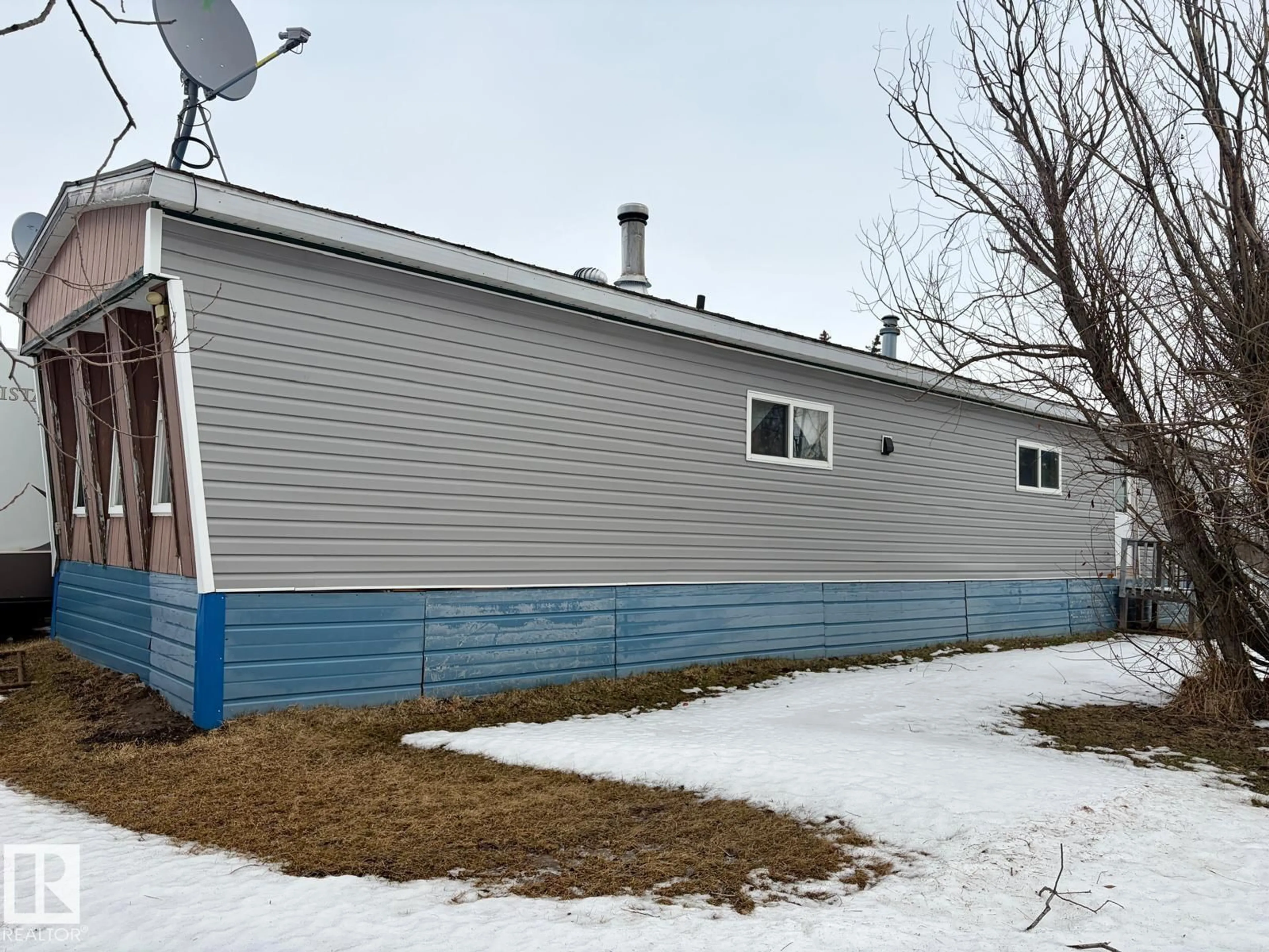 Shed for 218 HWY 13 E, Alder Flats Alberta T0C0A0