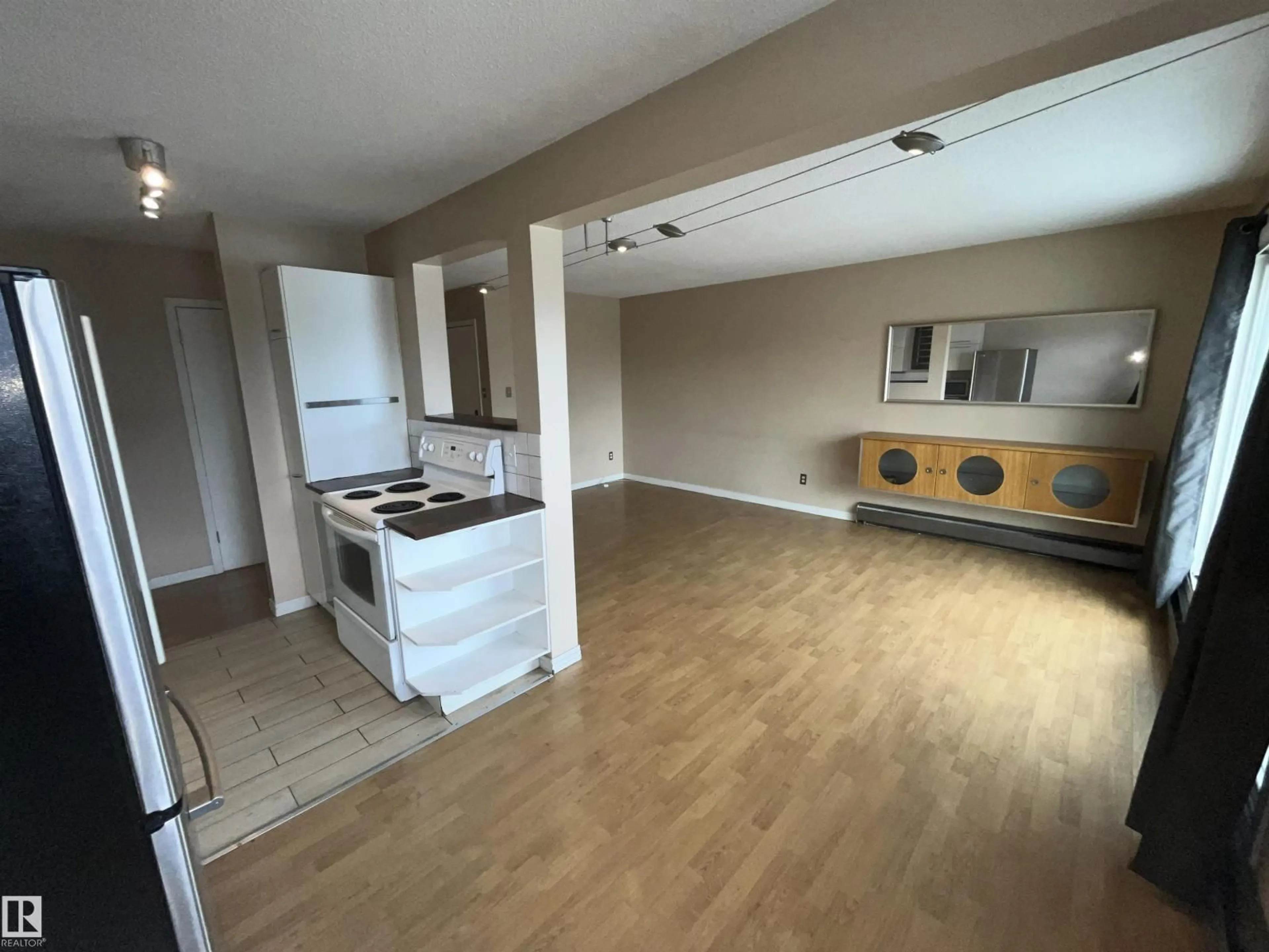 A pic of a room for #306 - 11340 124 ST, Edmonton Alberta T5M0K1