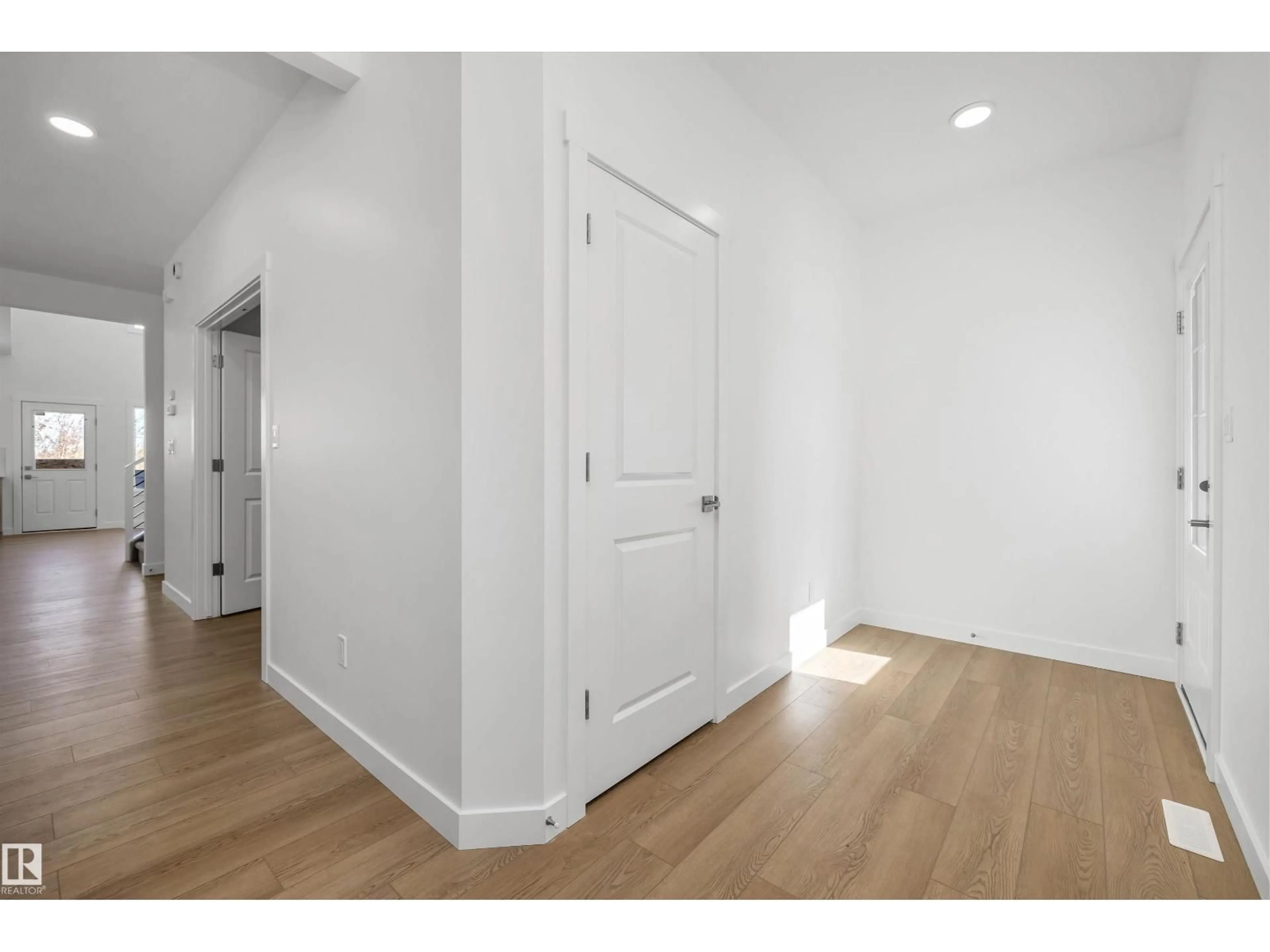 Indoor entryway for 8708 183 AV, Edmonton Alberta T5Z0X5