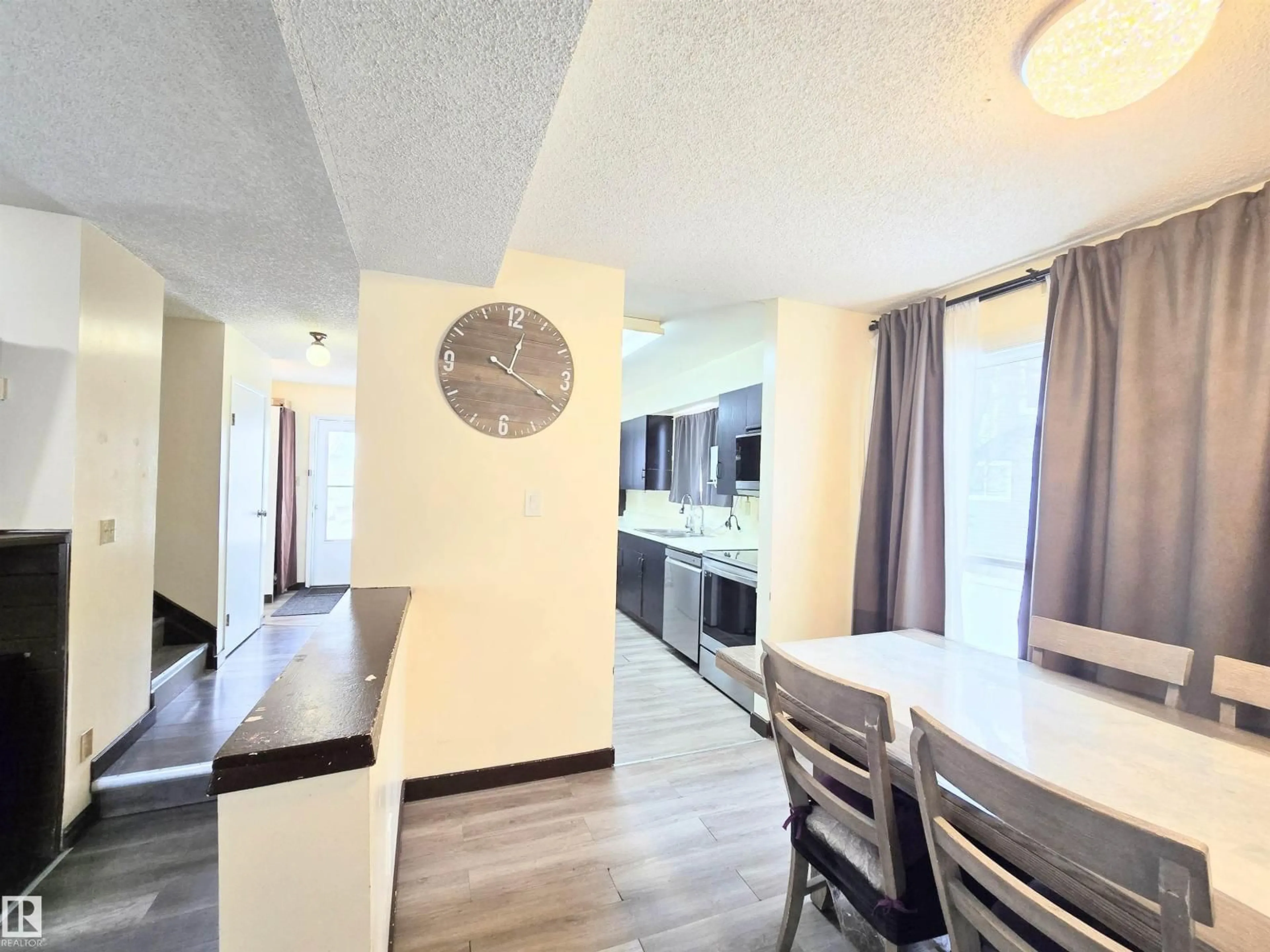 A pic of a room for #2 - 4403 RIVERBEND RD, Edmonton Alberta T6H5S9
