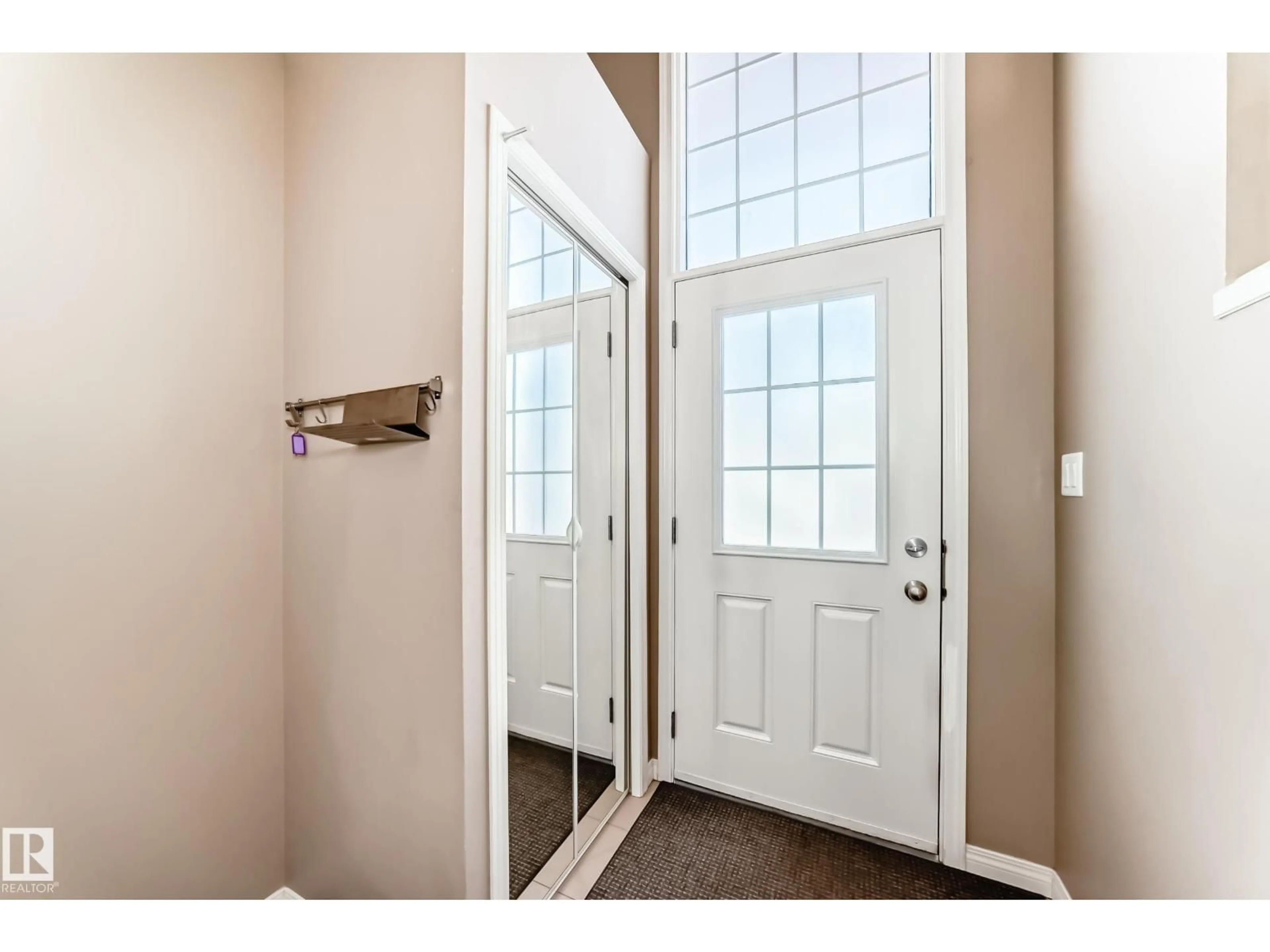 Indoor entryway for #4 - 4825 TERWILLEGAR CM, Edmonton Alberta T6R0T6