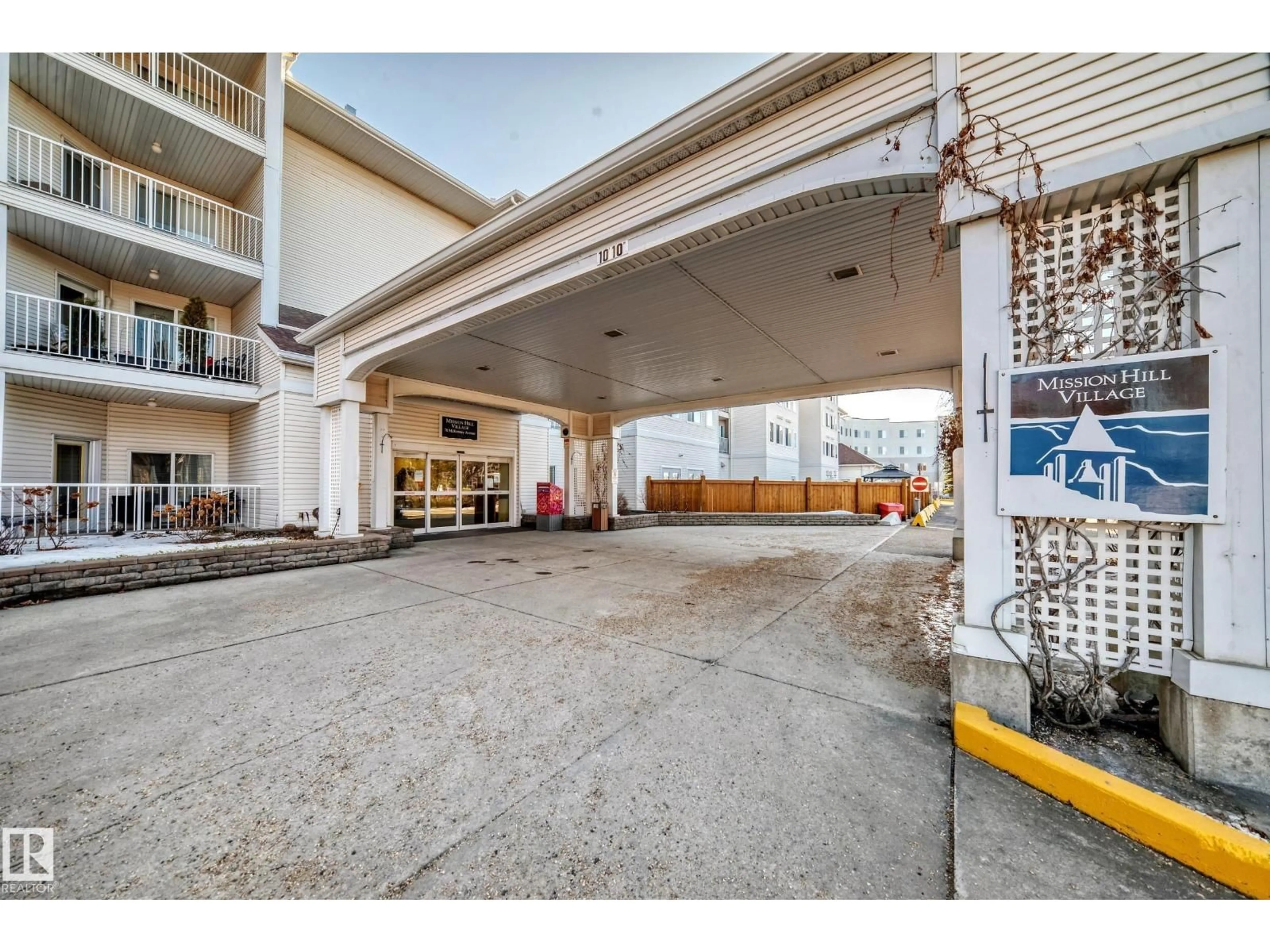 Indoor foyer for 78 - 223 MCKENNEY AV, St. Albert Alberta T8N1L9