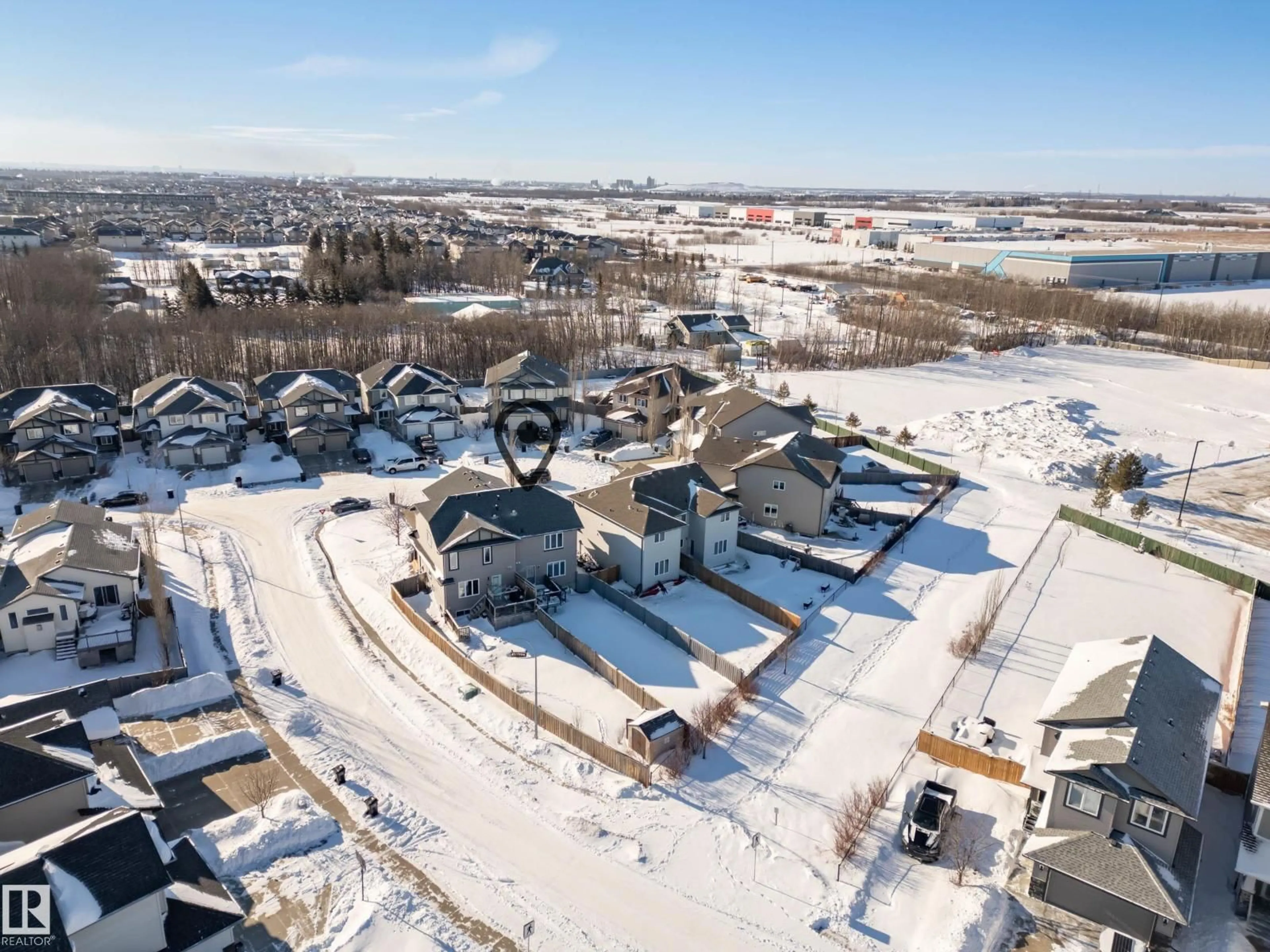 A pic from outside/outdoor area/front of a property/back of a property/a pic from drone, unknown for 14006 164 AV, Edmonton Alberta T6V0K6