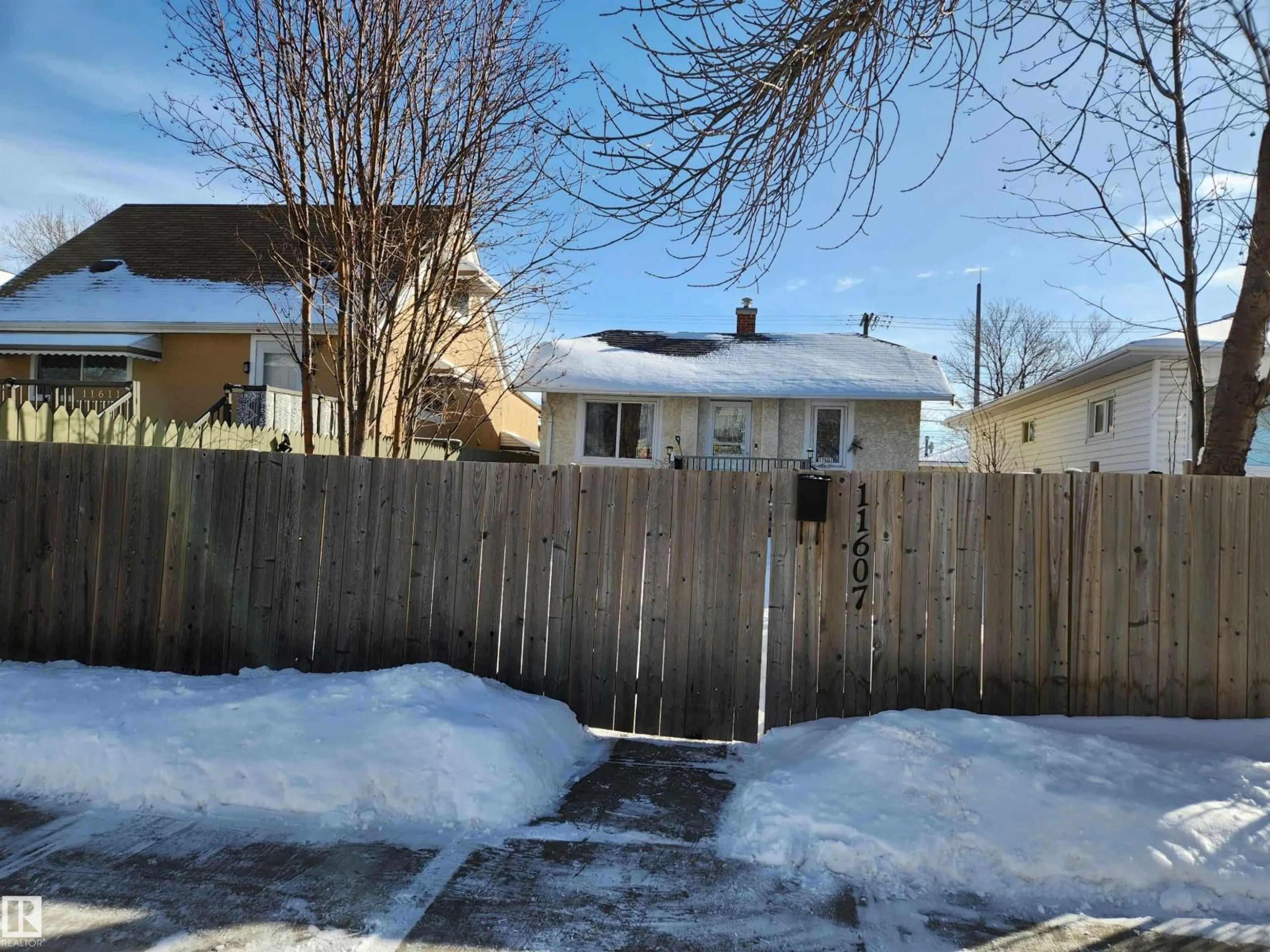 Unknown for NW - 11607 81 ST, Edmonton Alberta T5B2S1