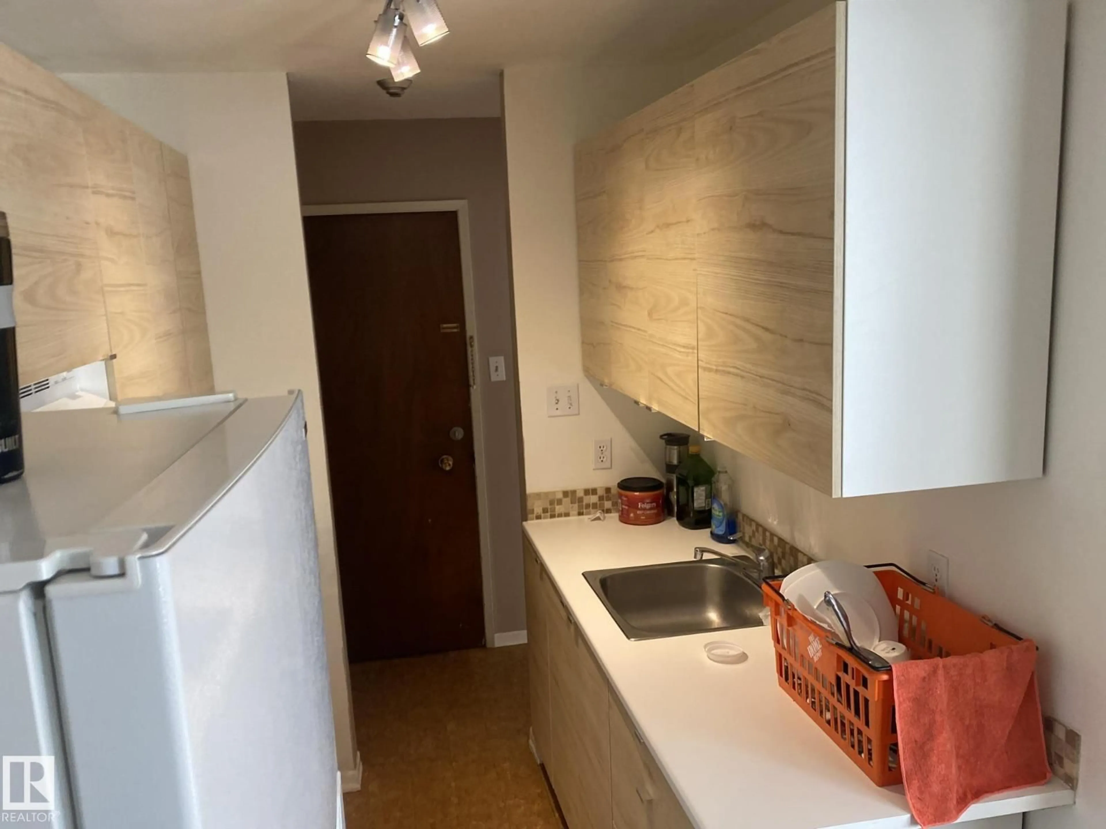 Unknown for 205 10345 123 ST, Edmonton Alberta T5N1N5