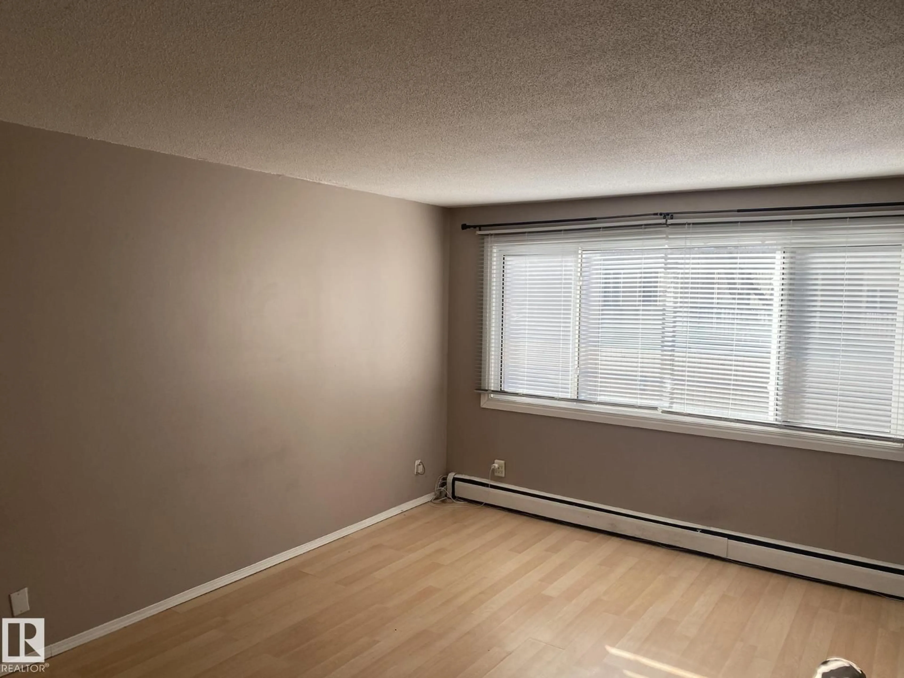 A pic of a room for 205 10345 123 ST, Edmonton Alberta T5N1N5