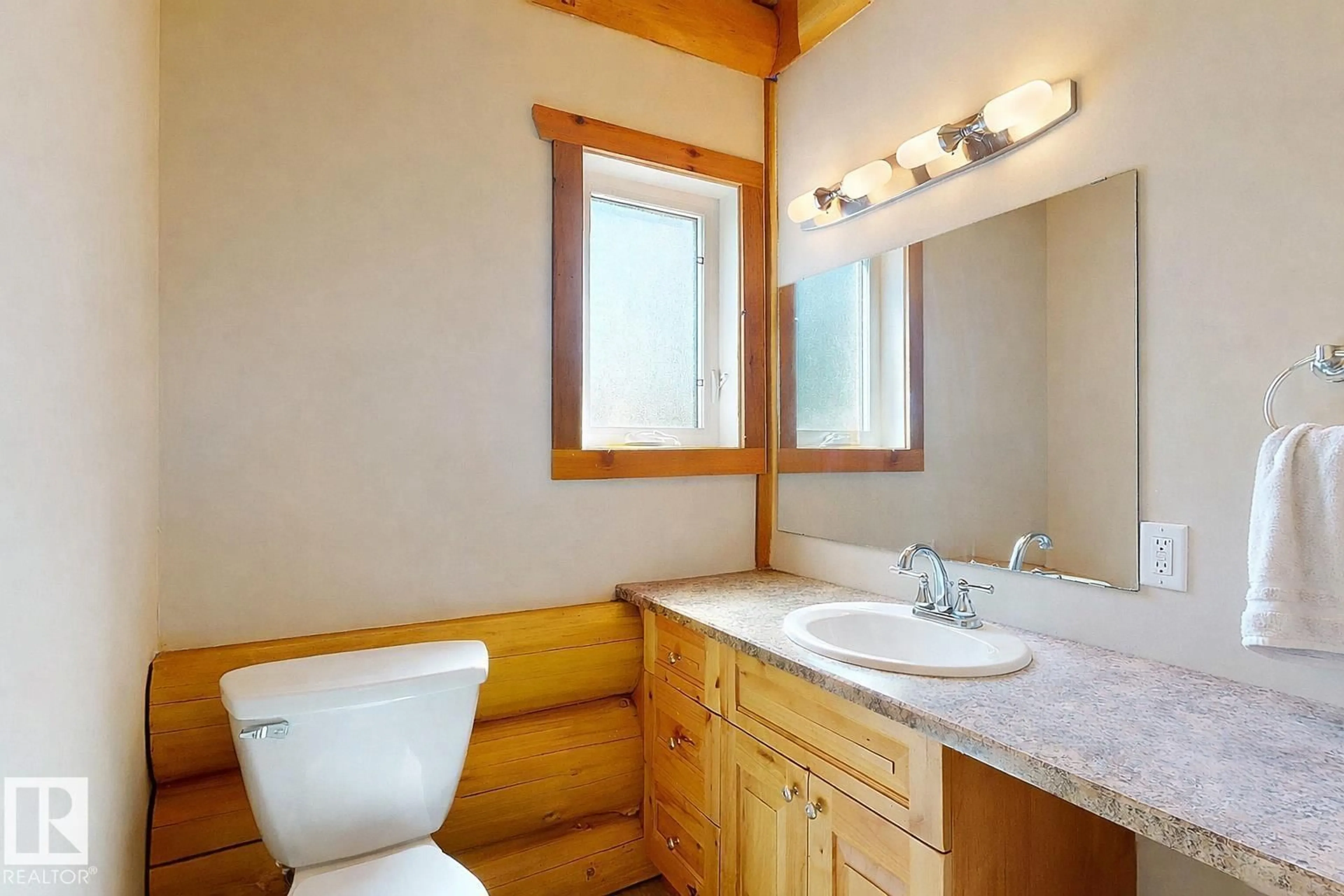 Standard bathroom, unknown for 5 RANGE ROAD 30, Rural Lac Ste. Anne County Alberta T0E0A0