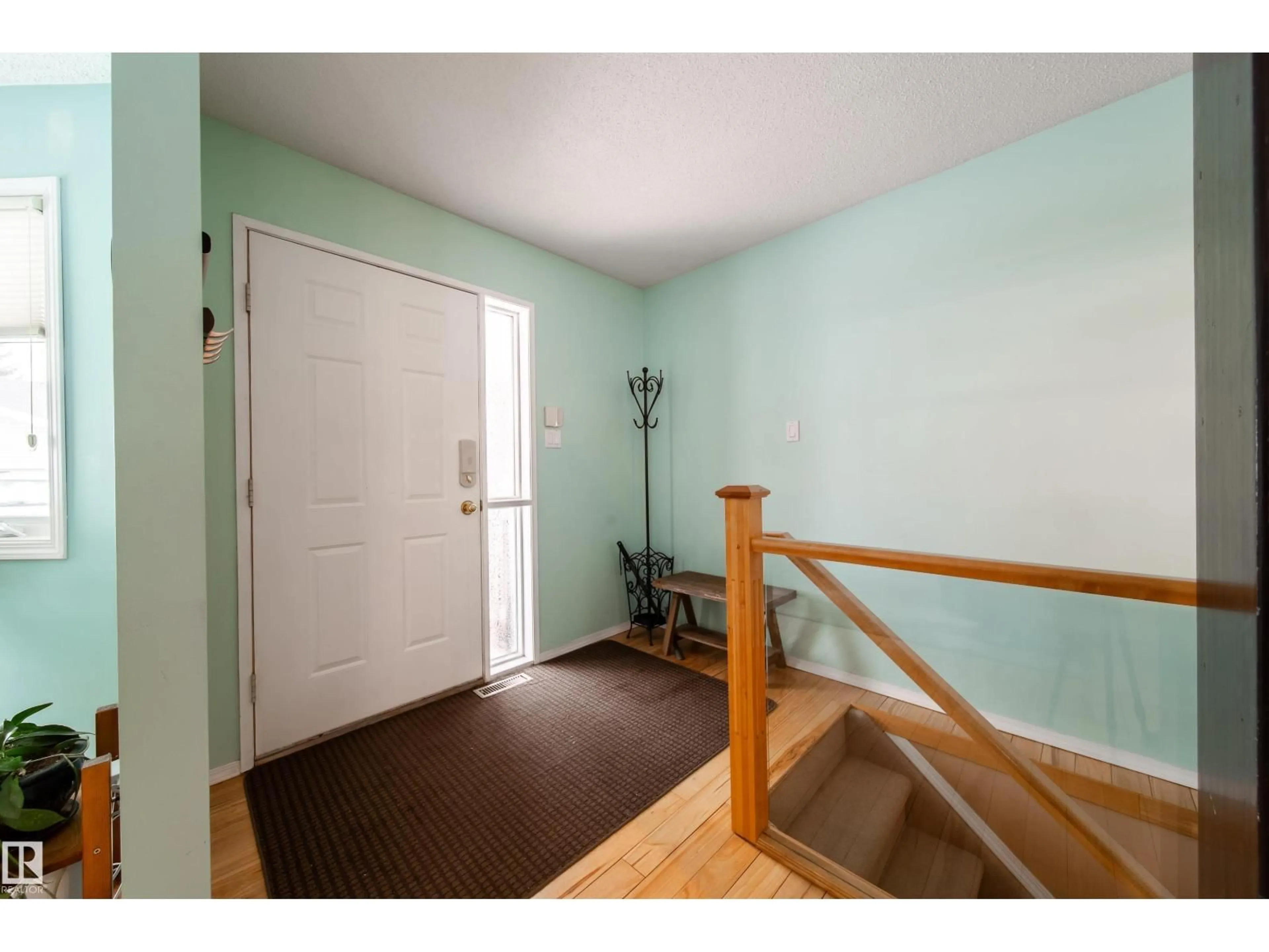 Indoor entryway for 17532 CALLINGWOOD RD, Edmonton Alberta T5T5P1