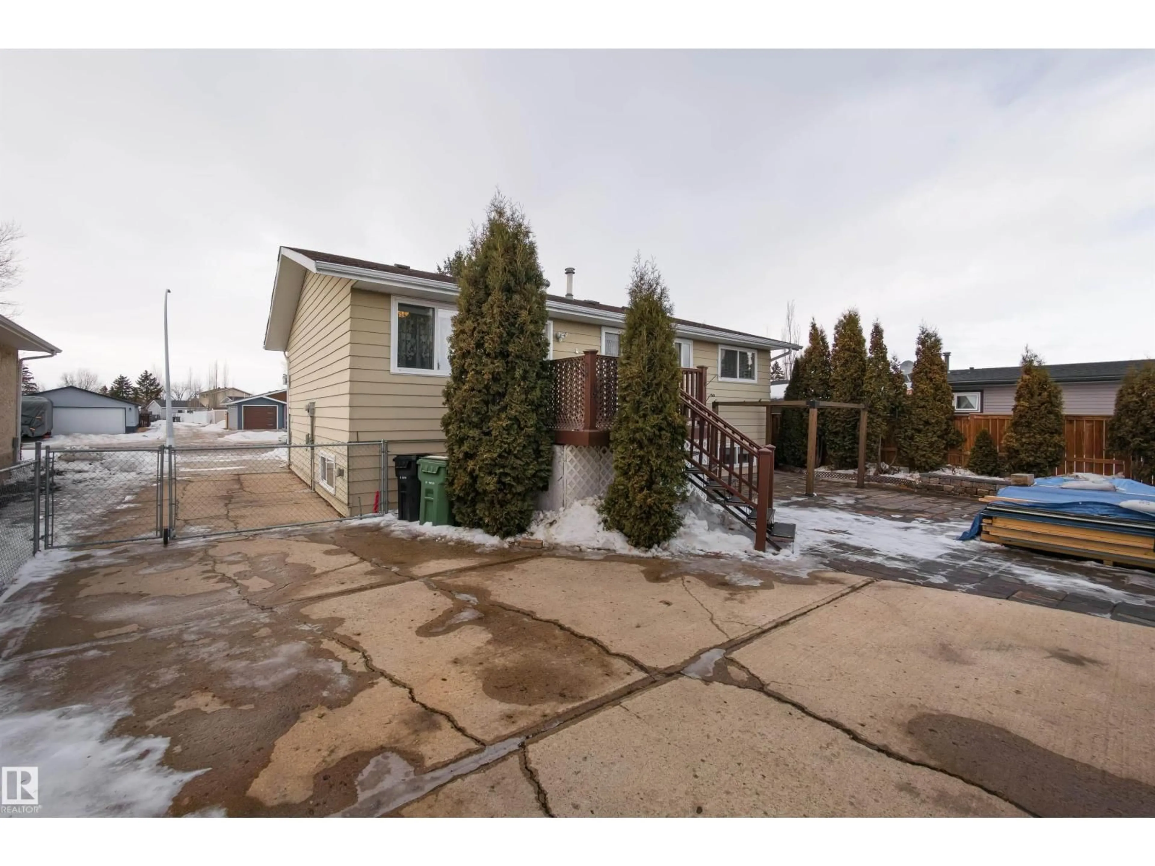 Unknown for 3505 42 ST, Leduc Alberta T9E6A7