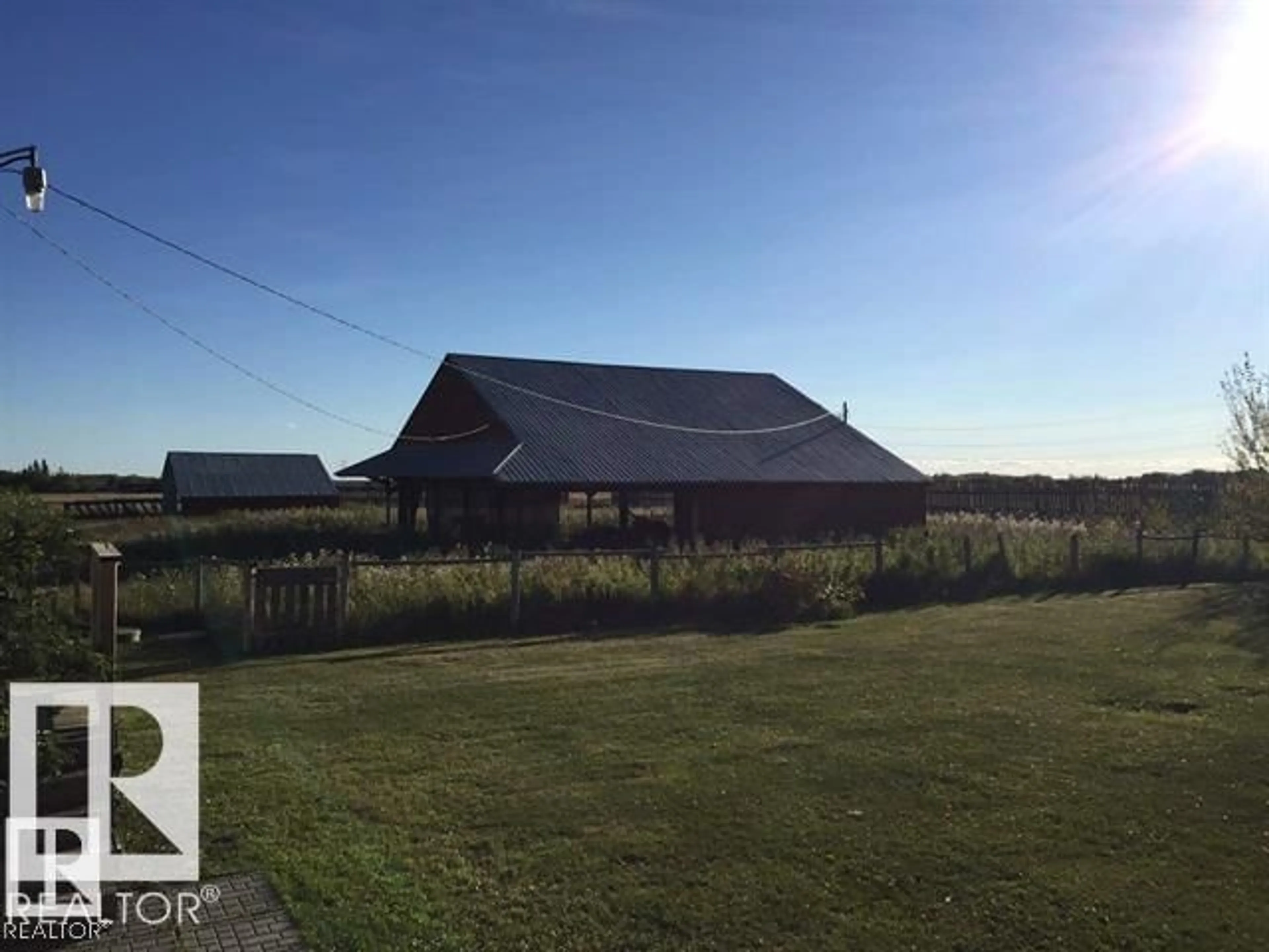 Shed for NW - 24750 18 ST, Edmonton Alberta T5B2K3