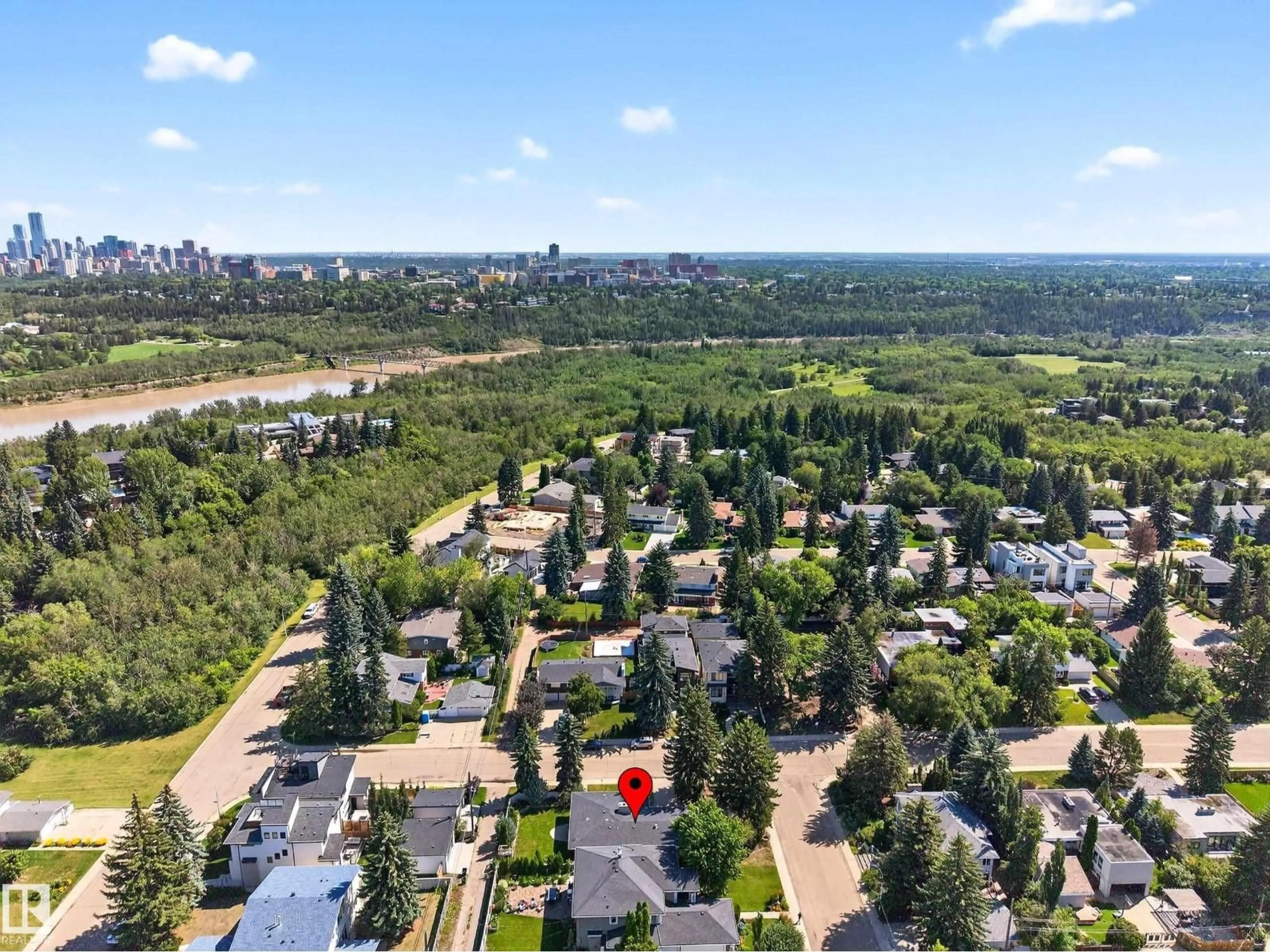 A pic from outside/outdoor area/front of a property/back of a property/a pic from drone, unknown for NW - 8804 138 ST, Edmonton Alberta T5R0E4