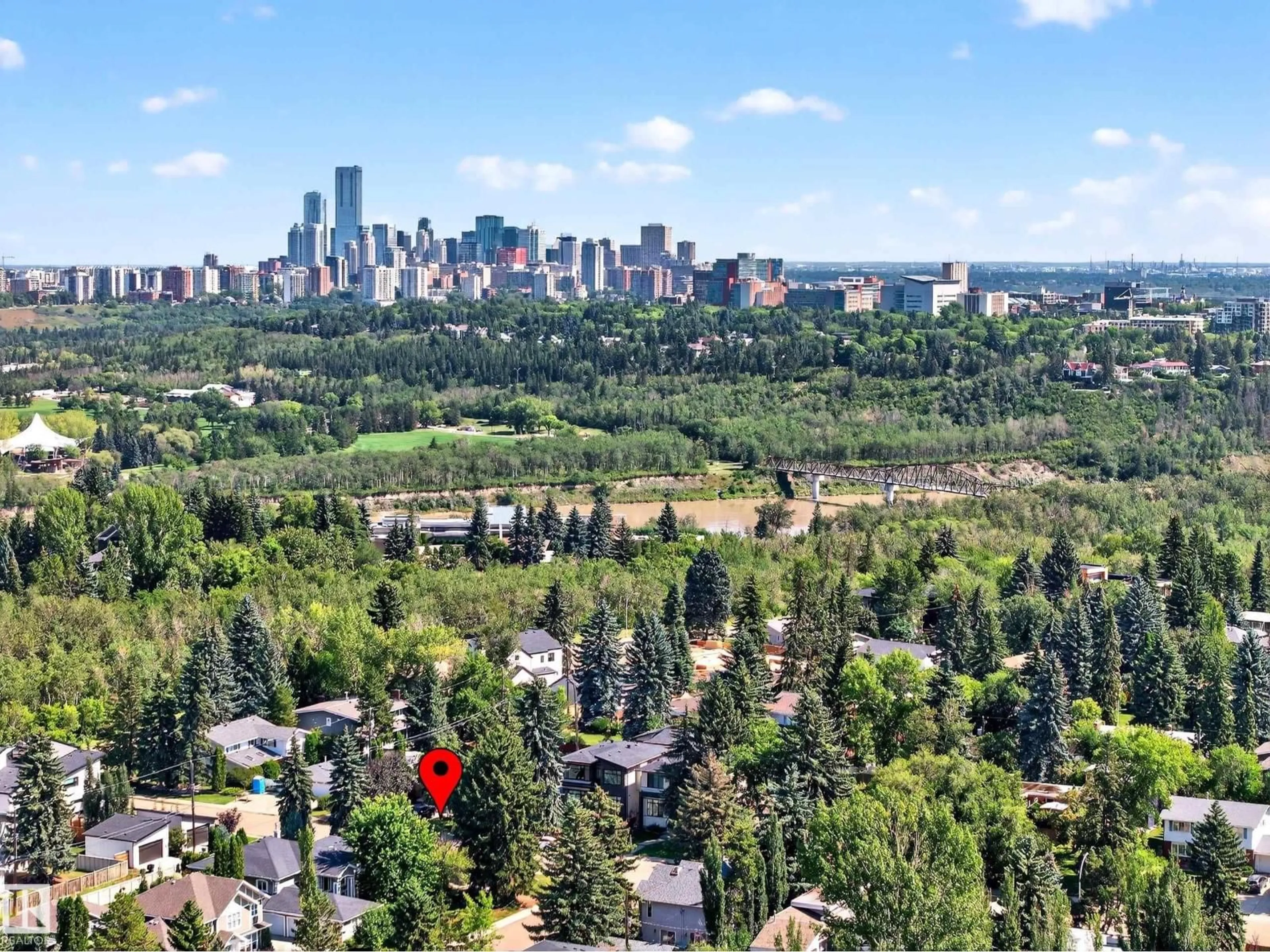 A pic from outside/outdoor area/front of a property/back of a property/a pic from drone, city buildings view from balcony for NW - 8804 138 ST, Edmonton Alberta T5R0E4