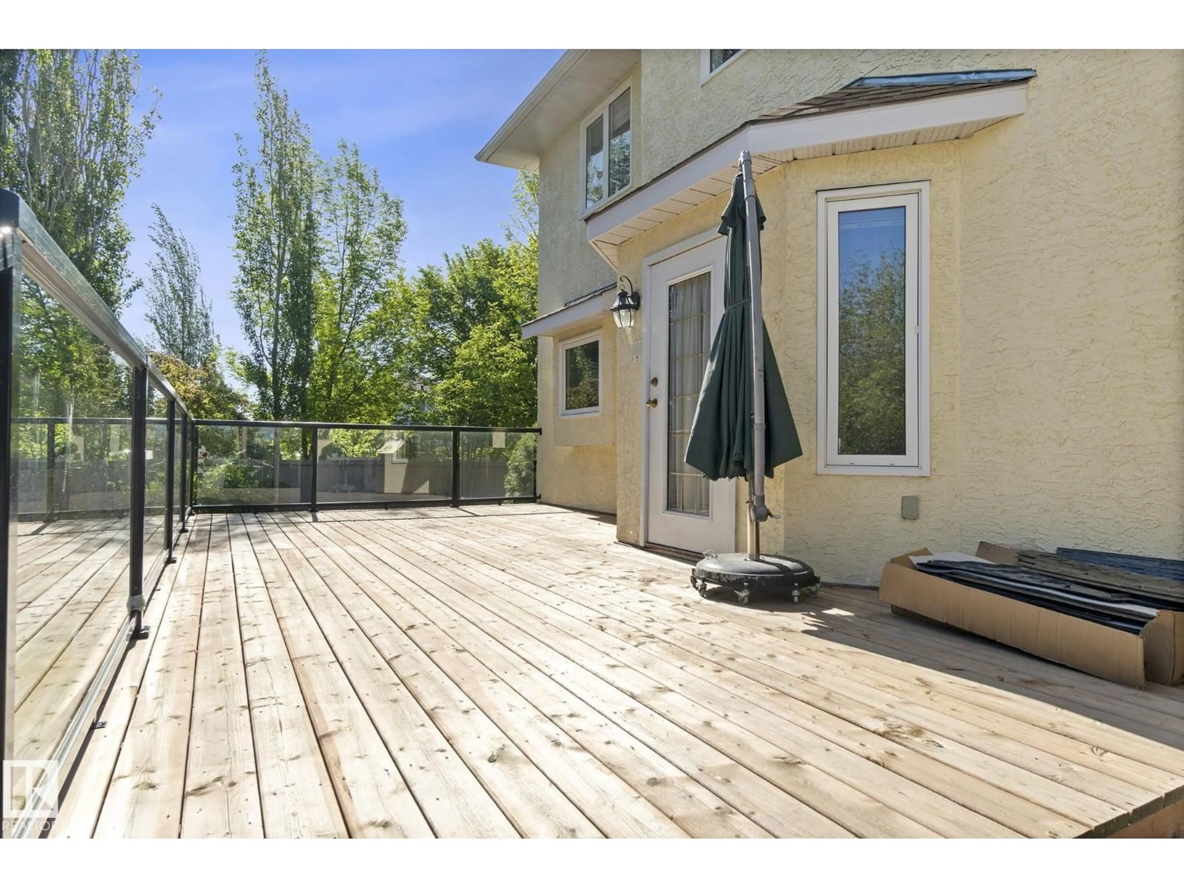 Unknown for 3676 30 ST, Edmonton Alberta T6T1K3