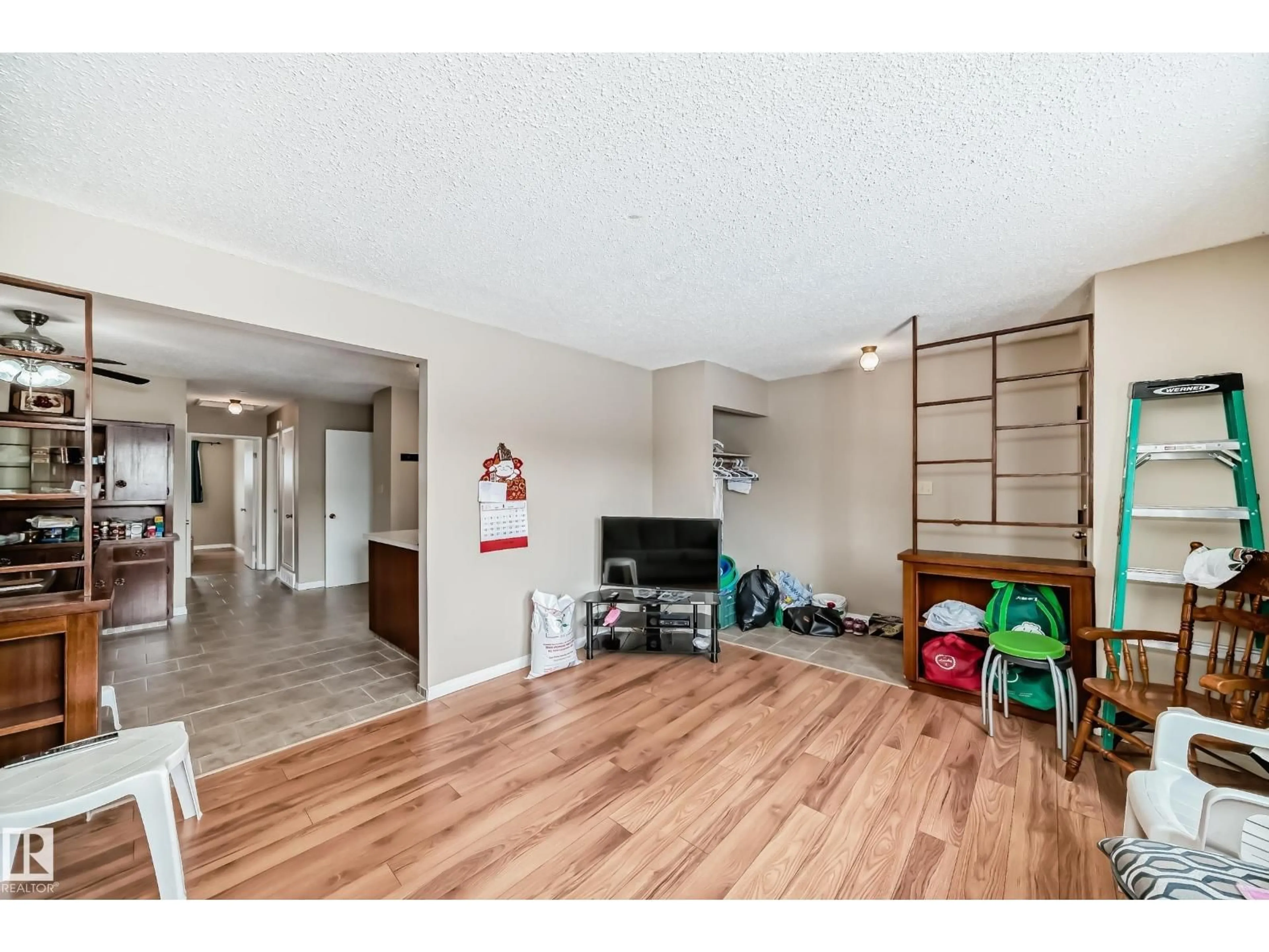 Unknown for 10328 156 ST NW, Edmonton Alberta T5P2R3