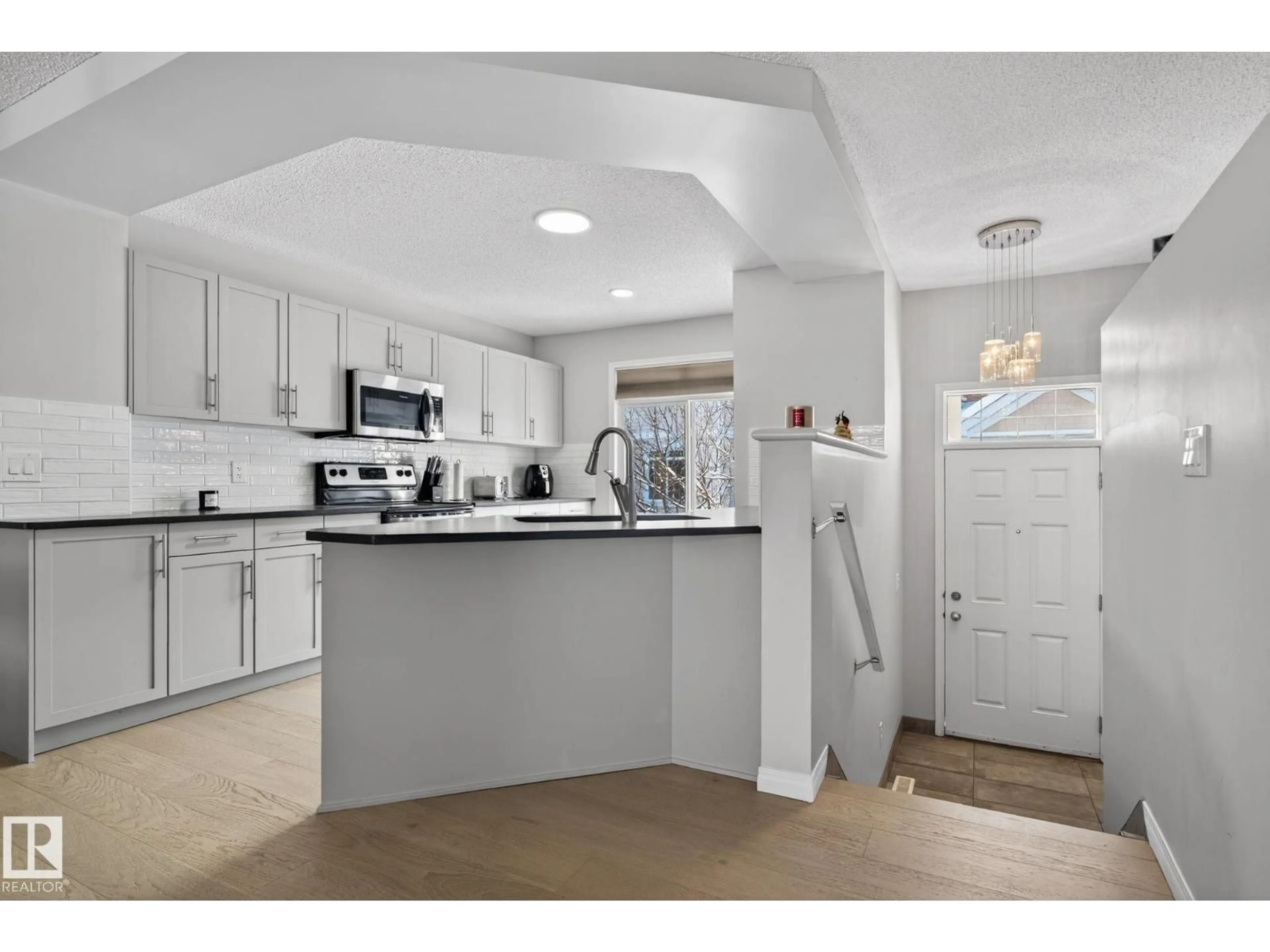 Open concept kitchen, ceramic/tile floor for 60 - 1804 70 ST, Edmonton Alberta T6X0H4