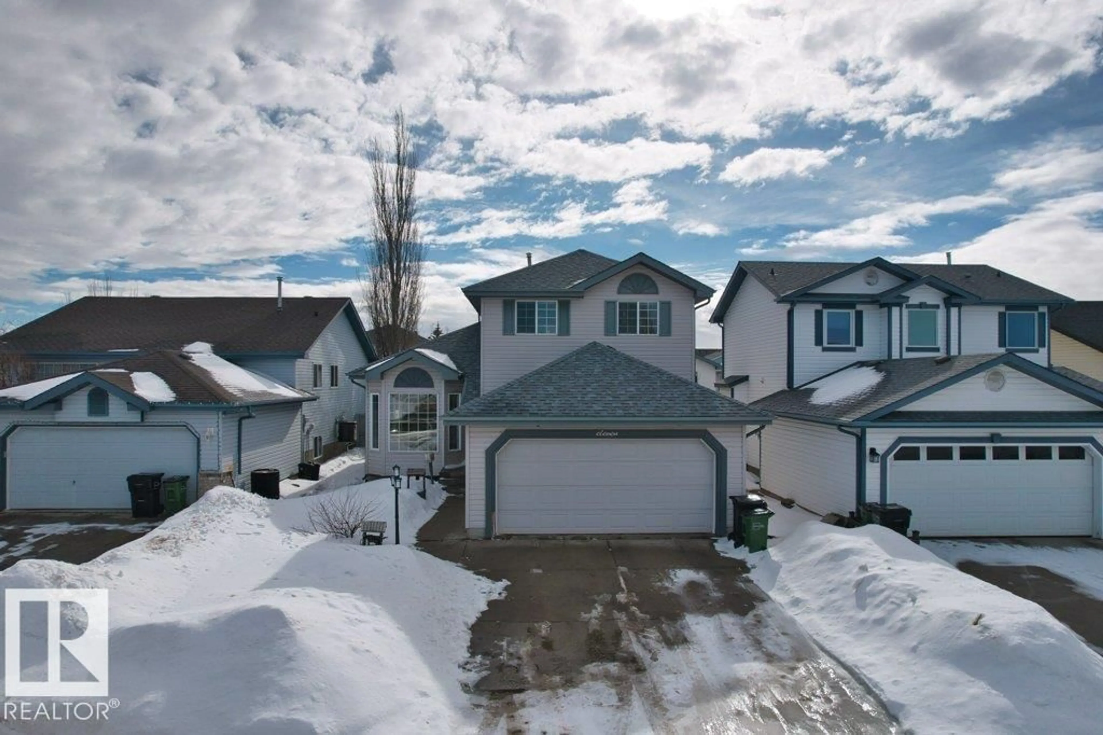 A pic from outside/outdoor area/front of a property/back of a property/a pic from drone, street for NW - 8311 171 ST, Edmonton Alberta T5Z3E3