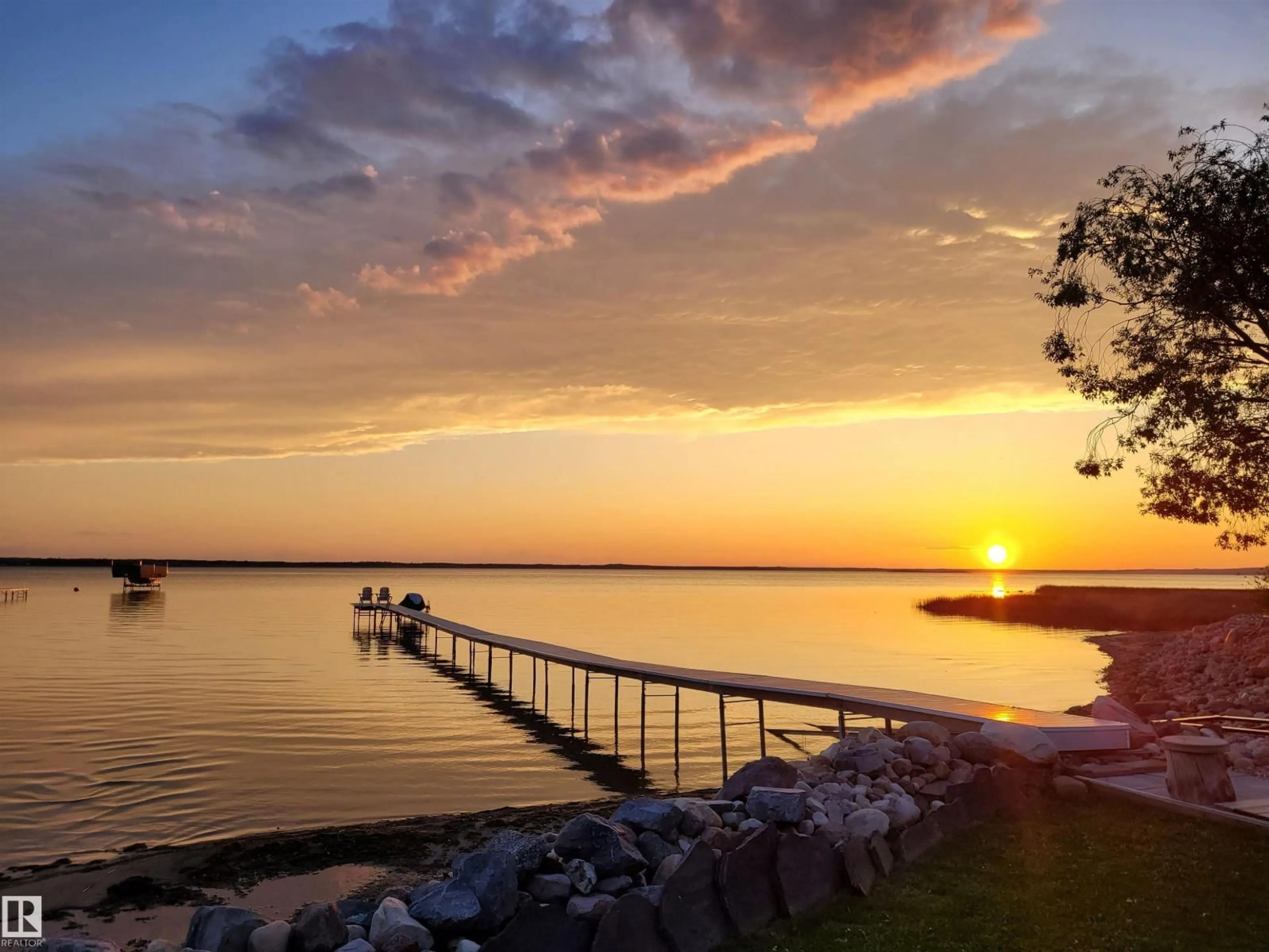 Unknown for 4536 SUNSET DR, Rural Lac Ste. Anne County Alberta T0E0A0