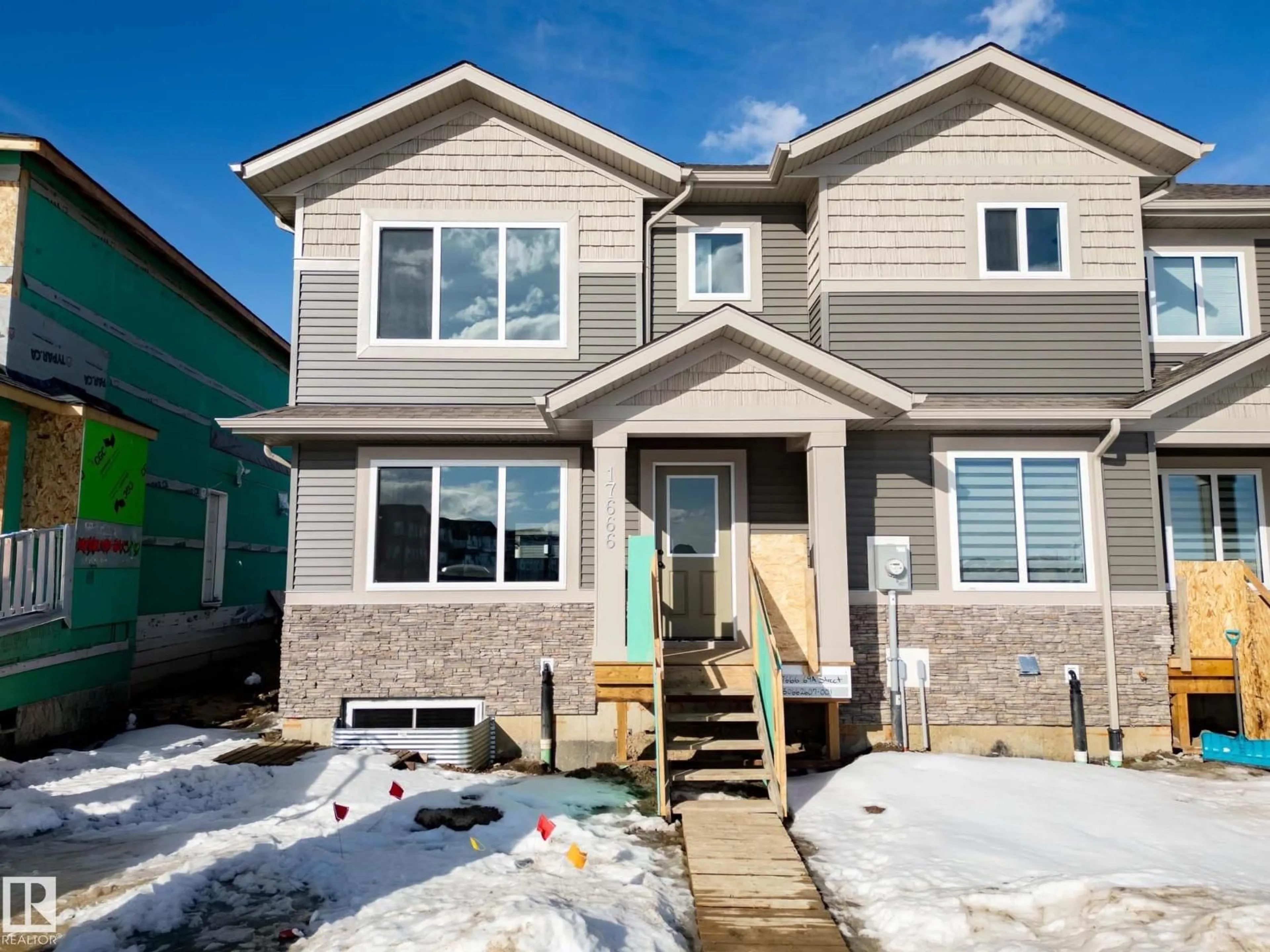 Home with vinyl exterior material, street for NW - 17666 69A ST, Edmonton Alberta T5Z0X8