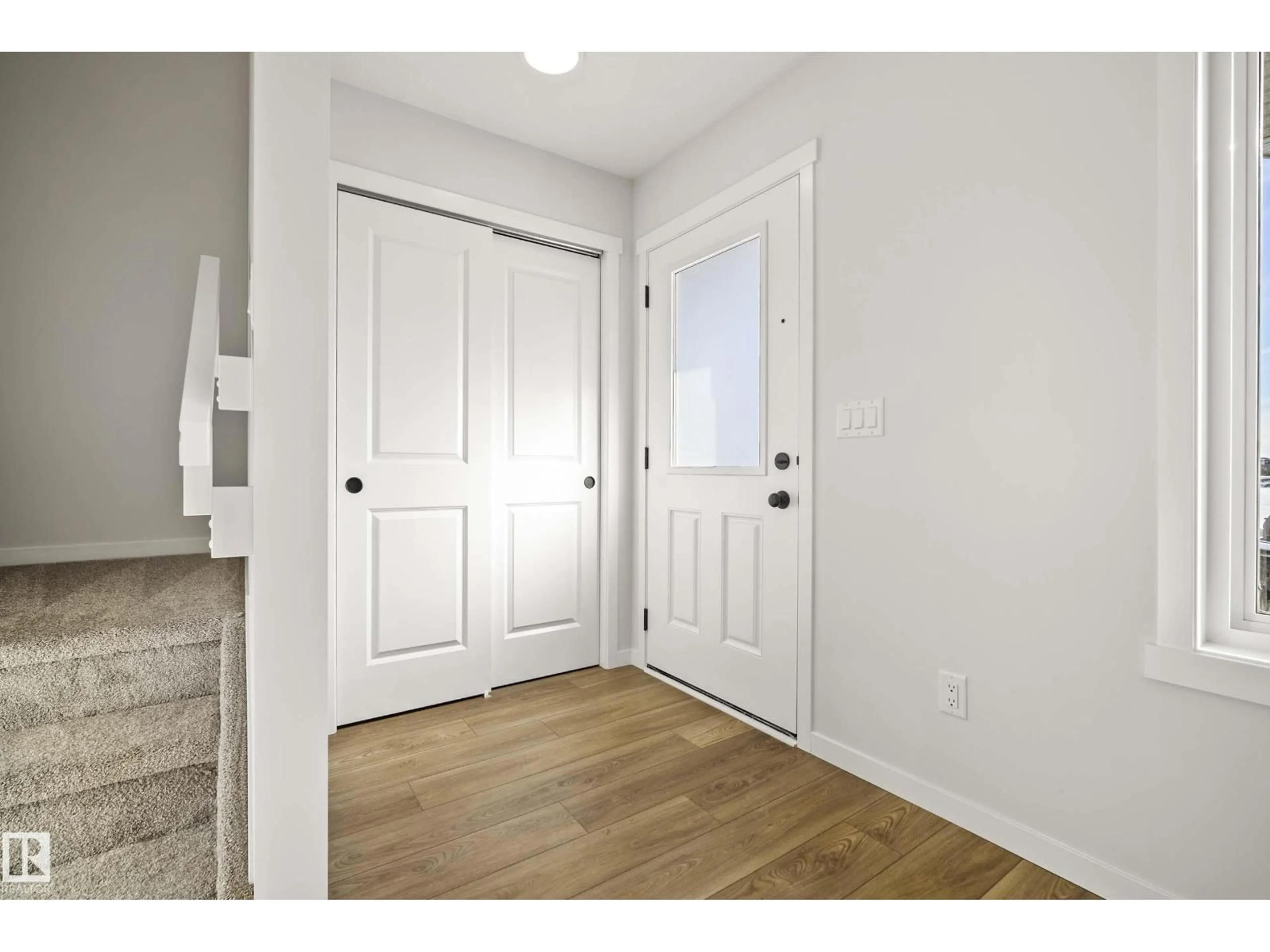Indoor entryway for NW - 17666 69A ST, Edmonton Alberta T5Z0X8