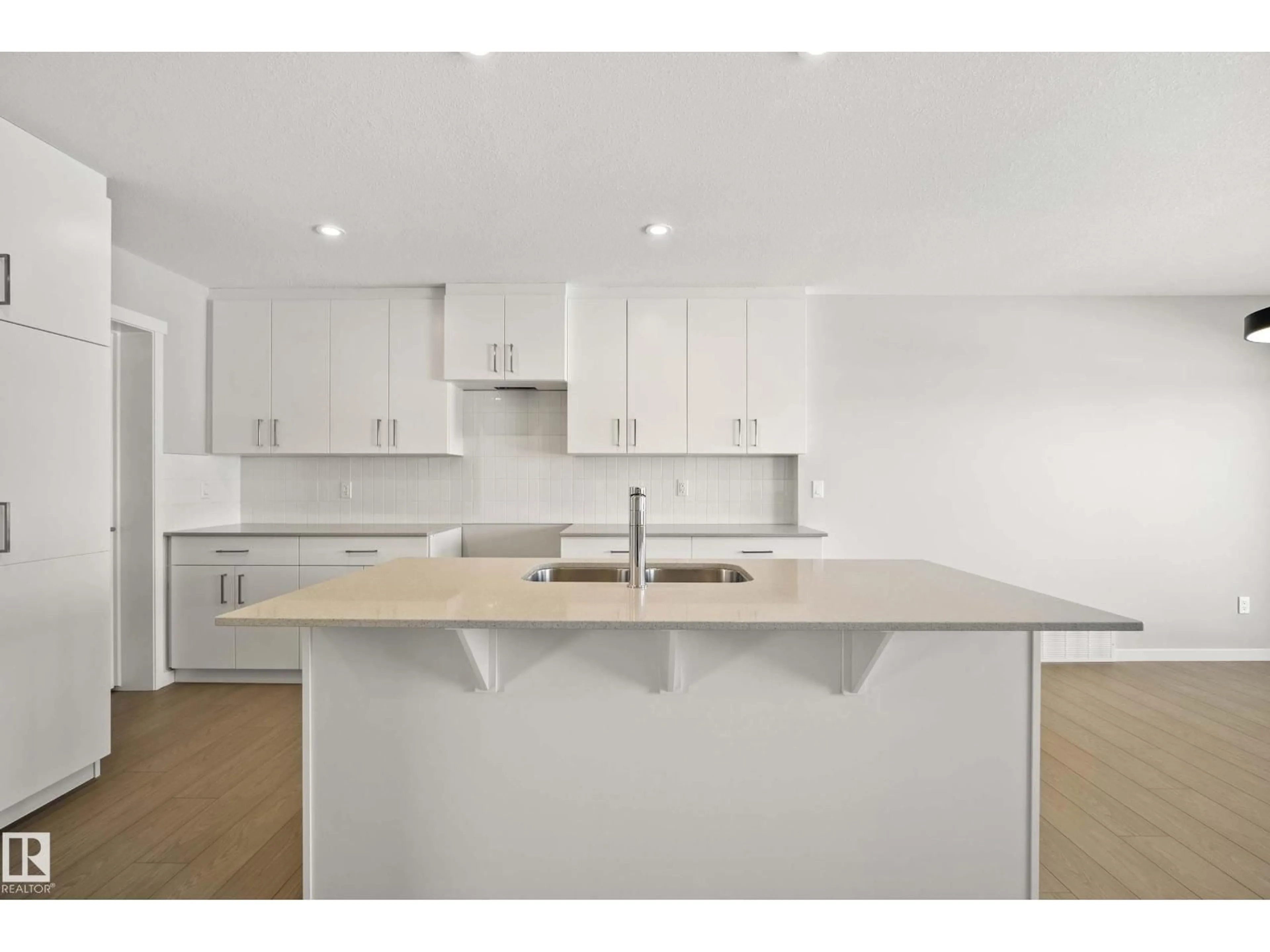 Unknown for 342 172 AV, Edmonton Alberta T5Y4K9