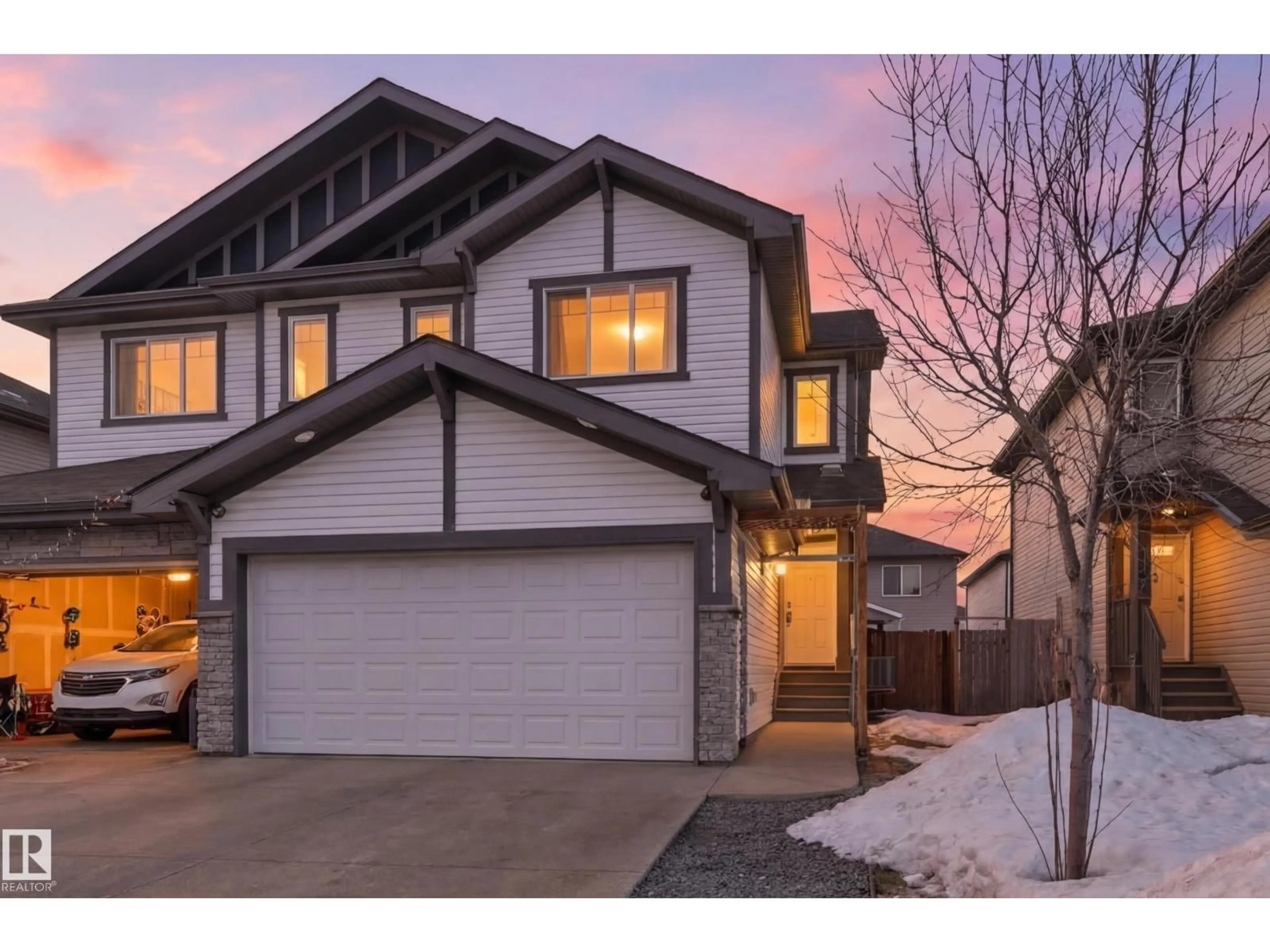 Home with vinyl exterior material, street for 2031 WESTERRA LO, Stony Plain Alberta T7Z0H8