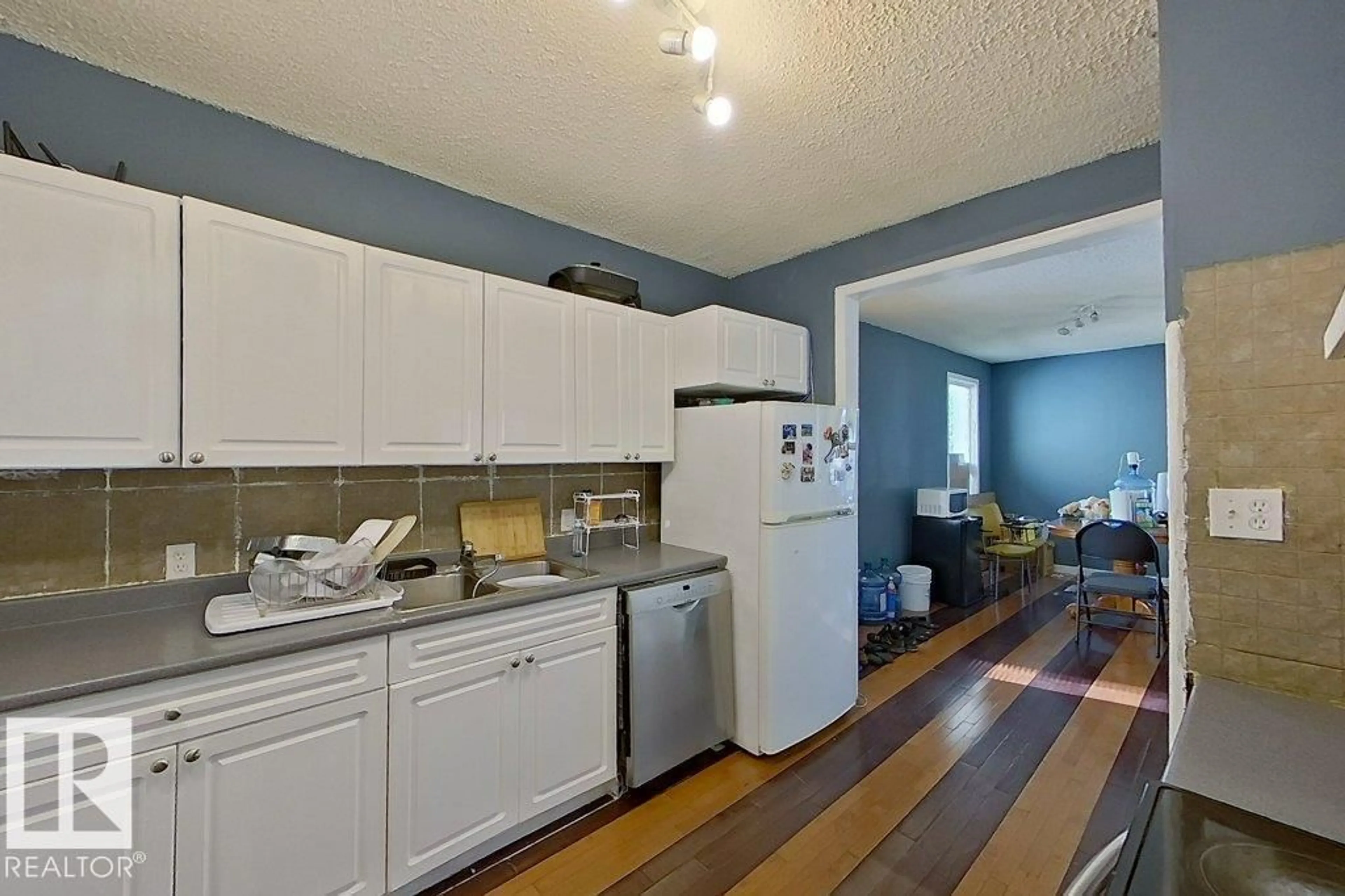 Unknown for 10722 106 ST NW, Edmonton Alberta T5H2X9