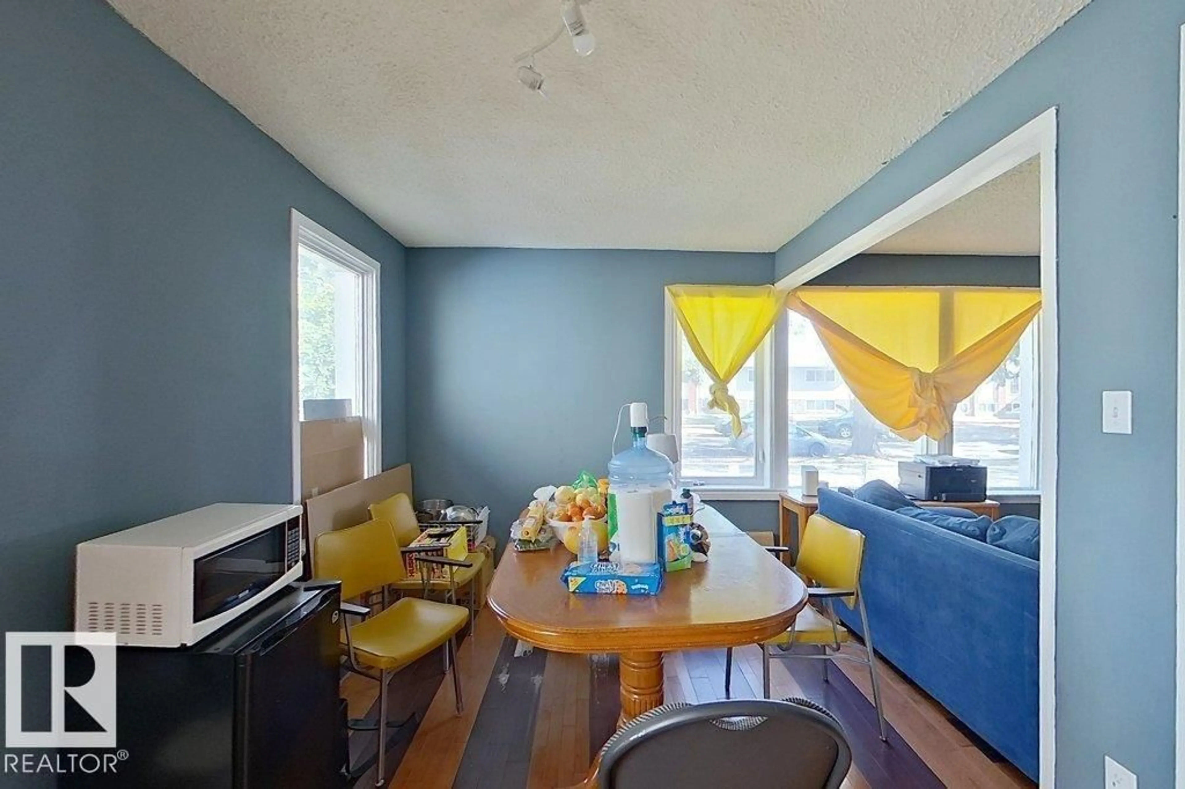 Unknown for 10722 106 ST NW, Edmonton Alberta T5H2X9