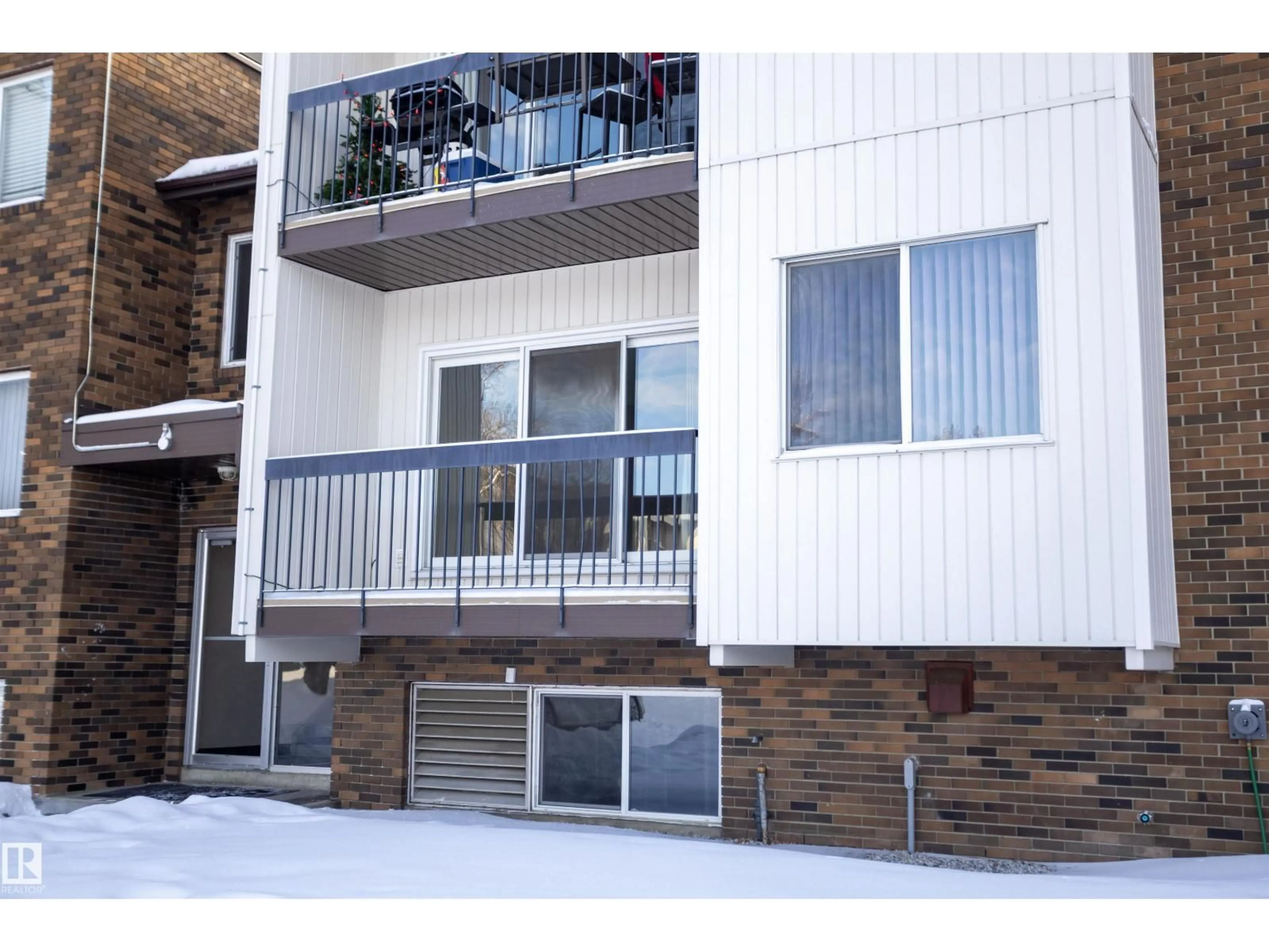 Unknown for 207 - 11465 41 AV, Edmonton Alberta T6J0T9