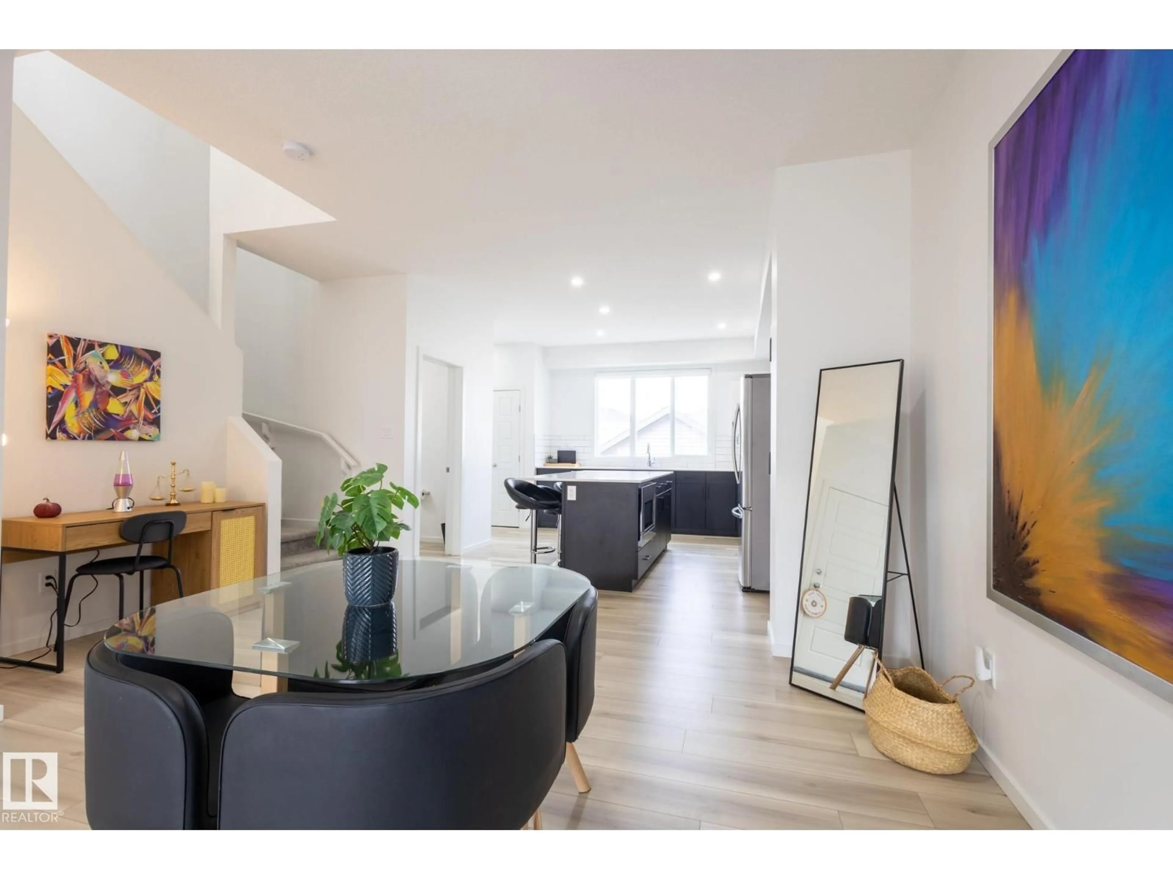 Unknown for SW - 5016 KINNEY LI, Edmonton Alberta T6W5G4