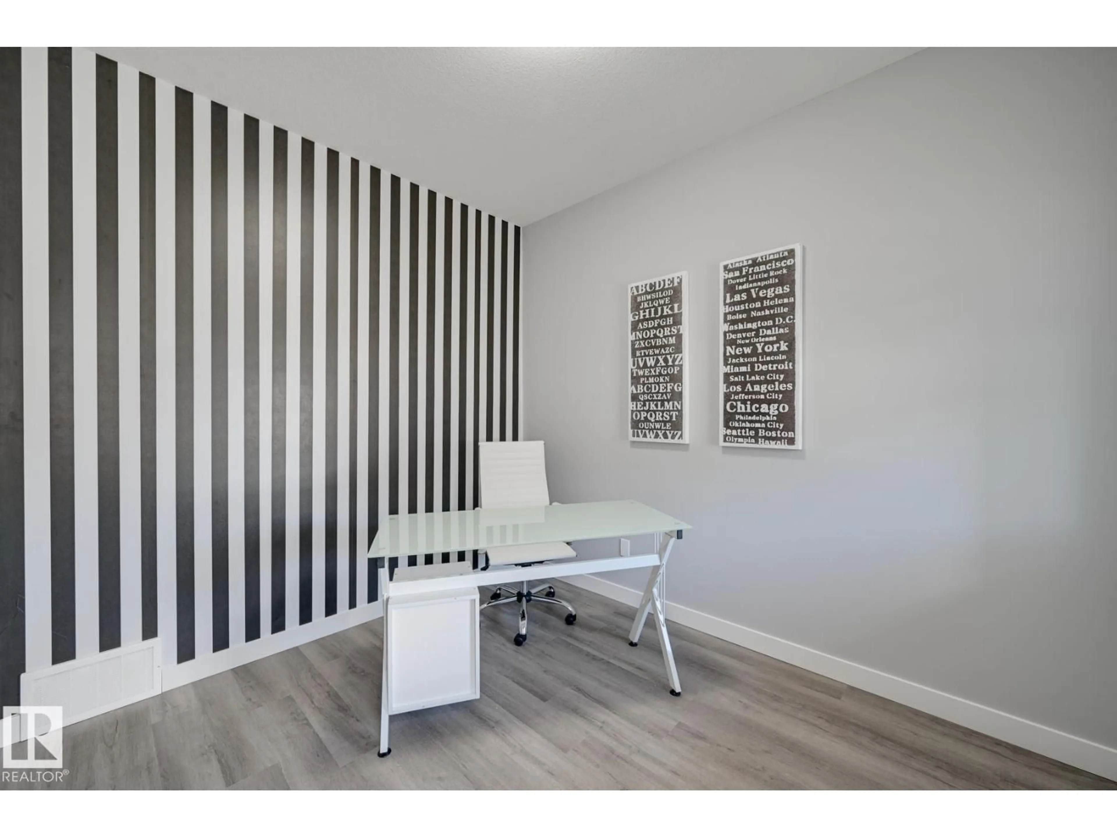 A pic of a room for NW NW - 1132 GOLDFINCH CR, Edmonton Alberta T5S0R1