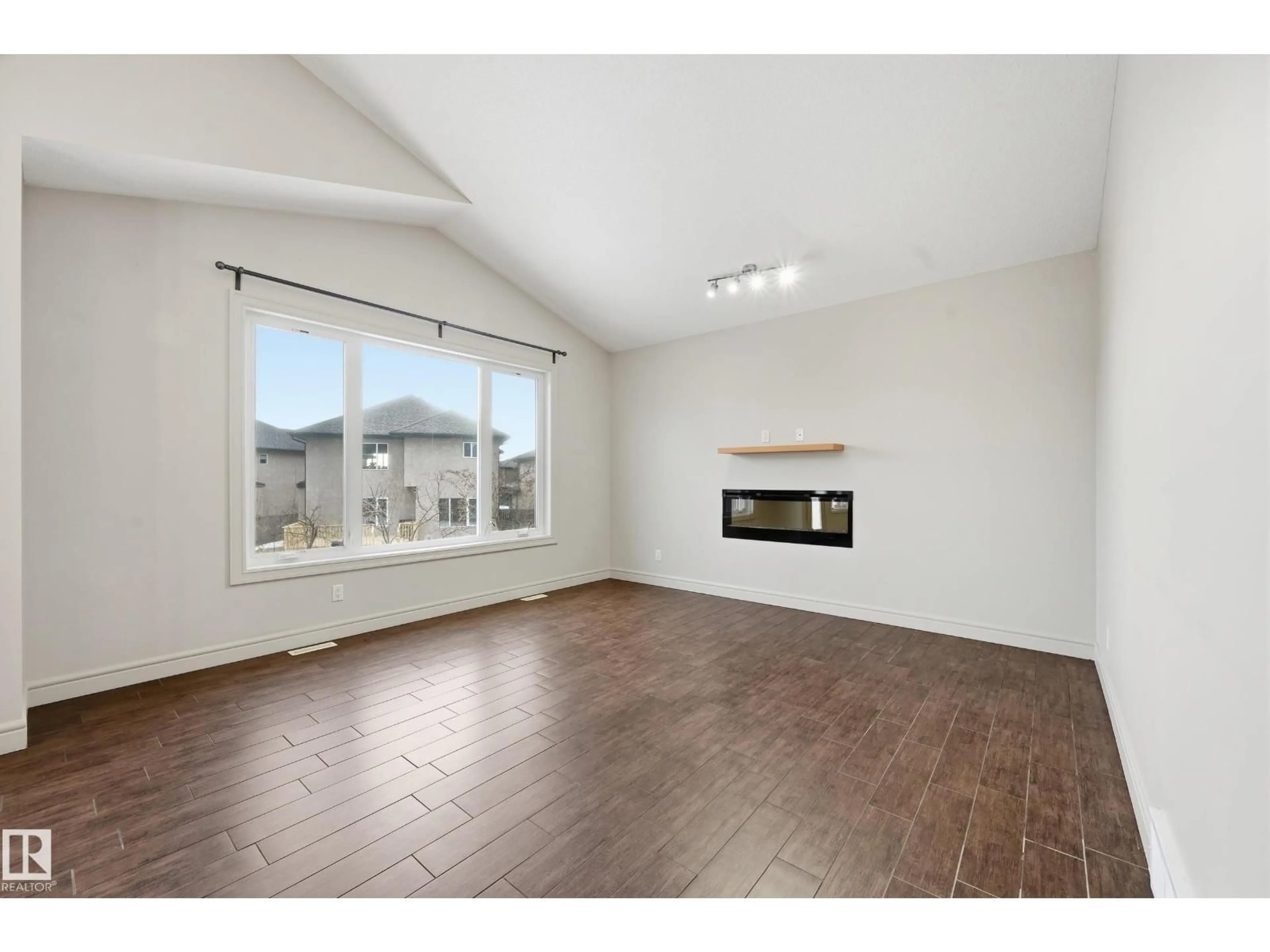 A pic of a room for 1346 CUNNINGHAM DR, Edmonton Alberta T6W0R8