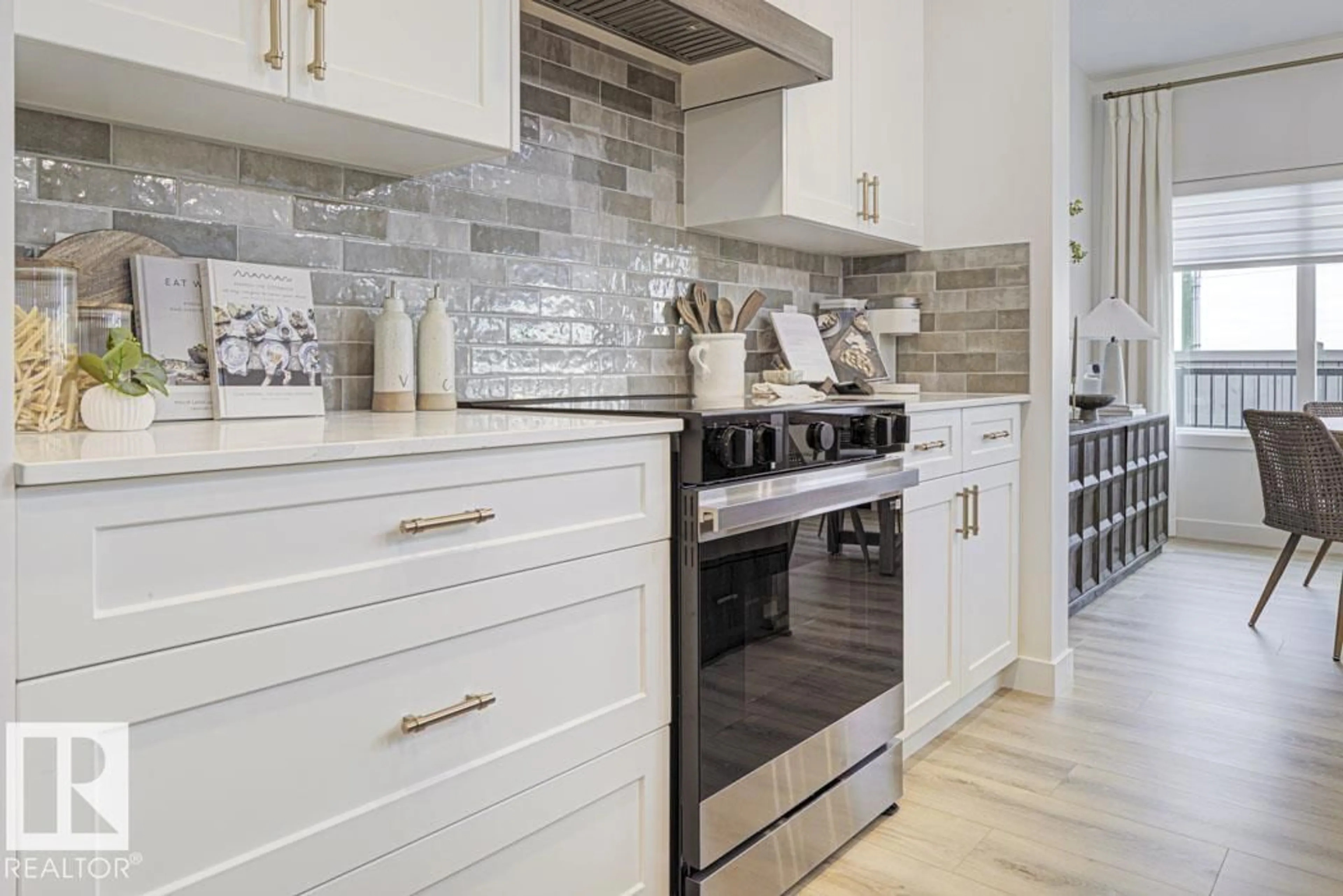 Contemporary kitchen, ceramic/tile floor for 145 FICUS WY, Fort Saskatchewan Alberta T8L1X8