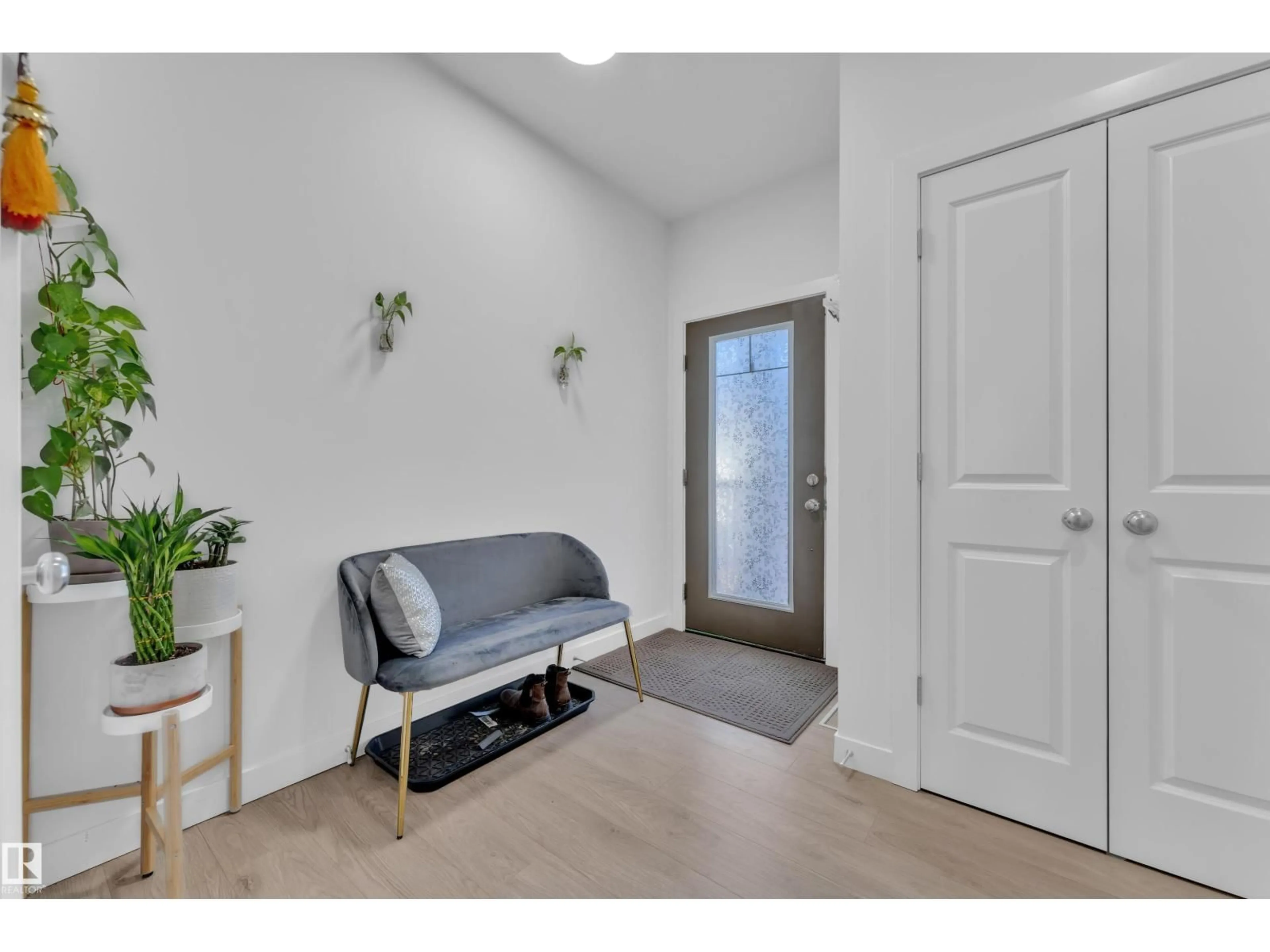 Indoor entryway for NW - 2508 193 ST, Edmonton Alberta T6M1L3