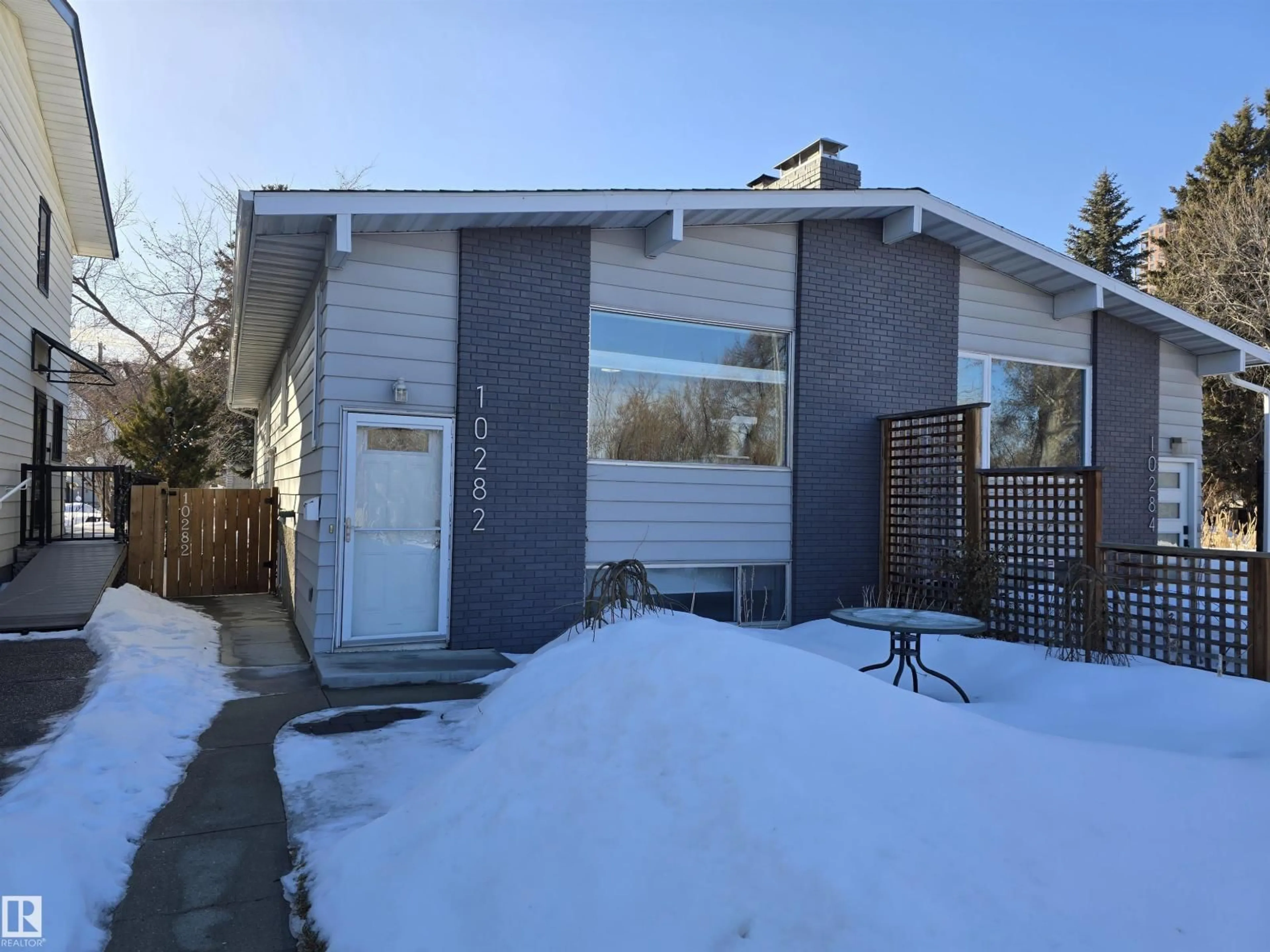 A pic from outside/outdoor area/front of a property/back of a property/a pic from drone, street for NW - 10282 87 ST, Edmonton Alberta T5H1N6