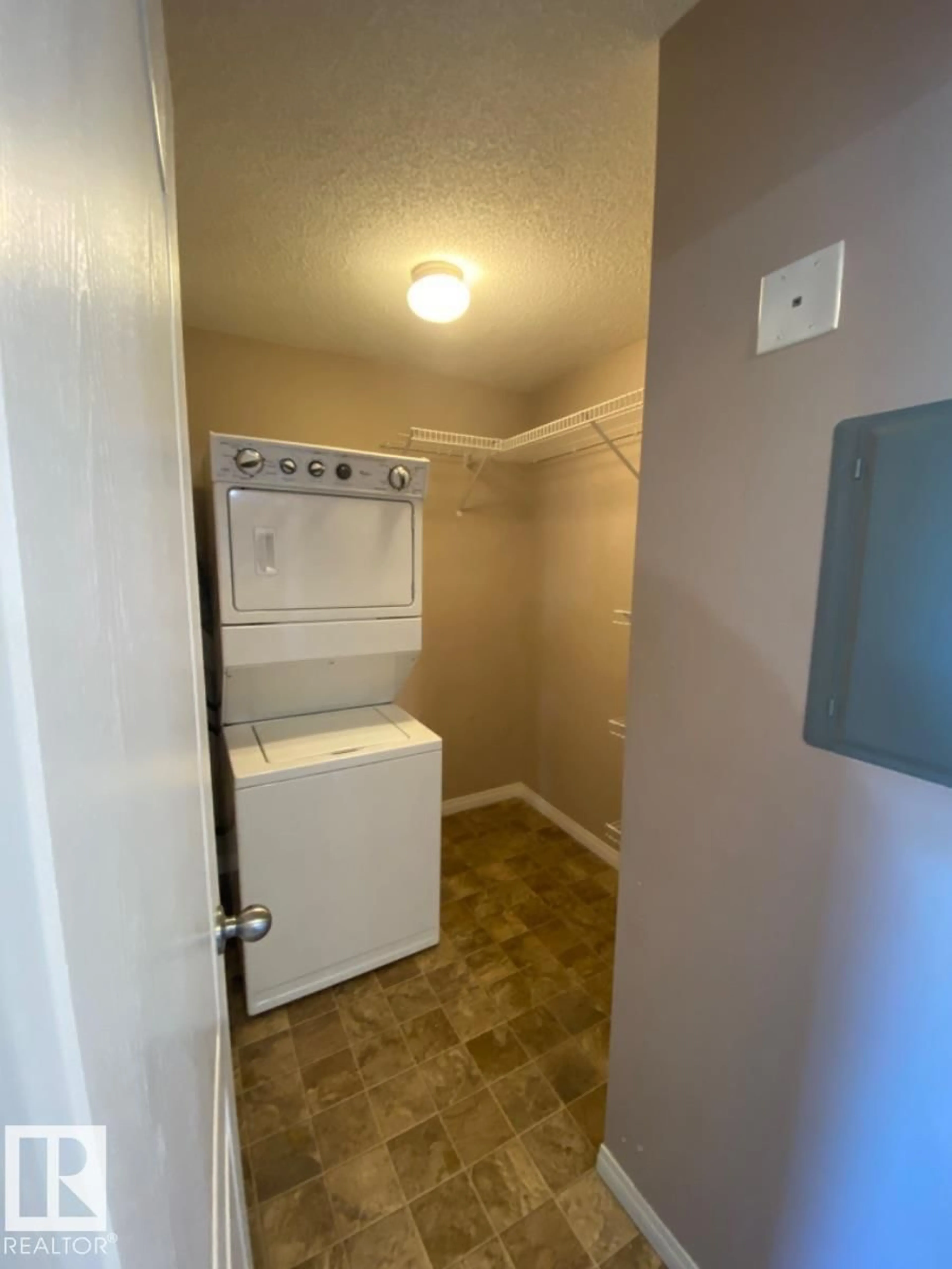 Unknown for 7331 - 6329 SOUTH TERWILLEGAR DR, Edmonton Alberta T6R0L9