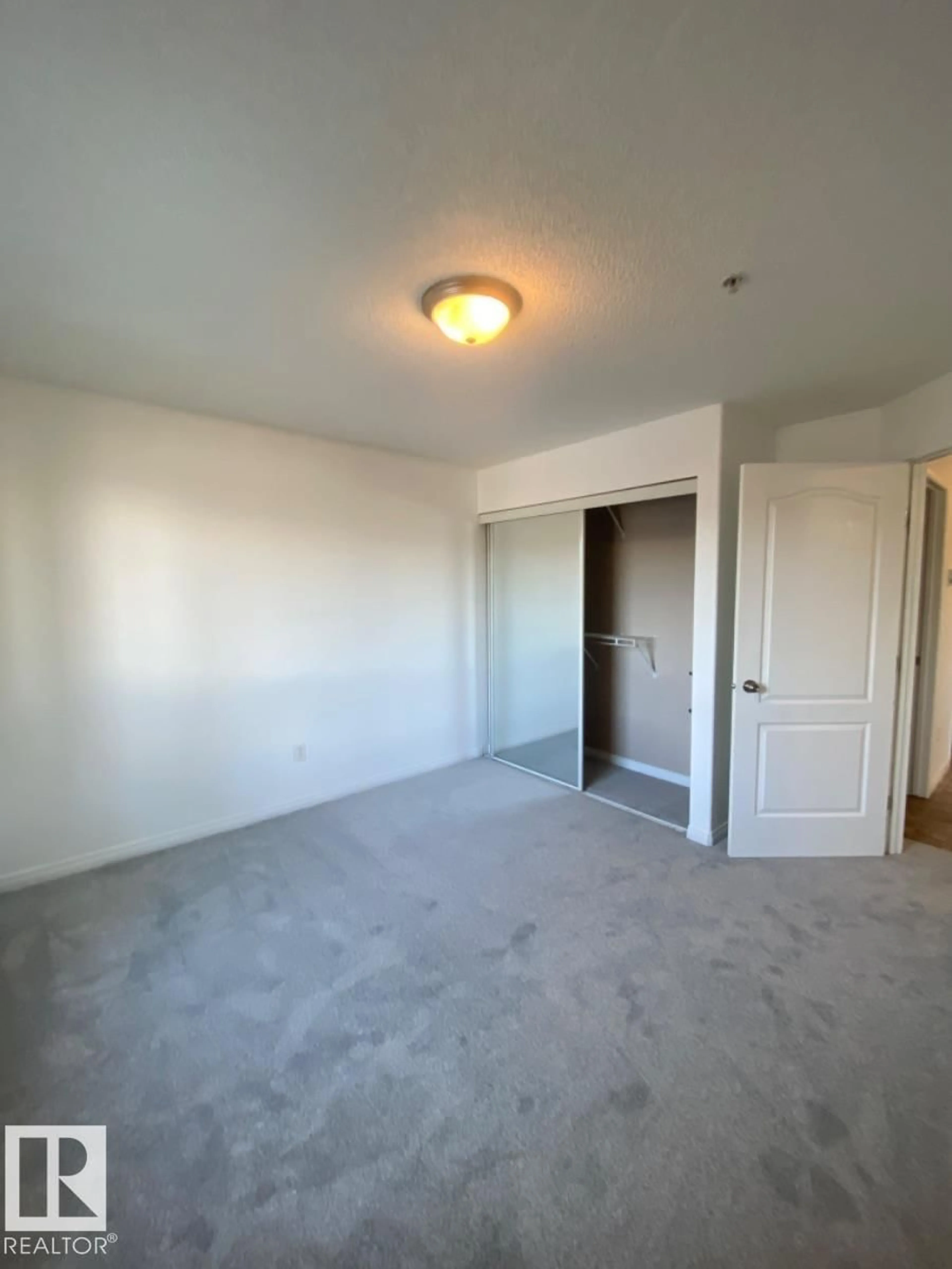 A pic of a room for 7331 - 6329 SOUTH TERWILLEGAR DR, Edmonton Alberta T6R0L9