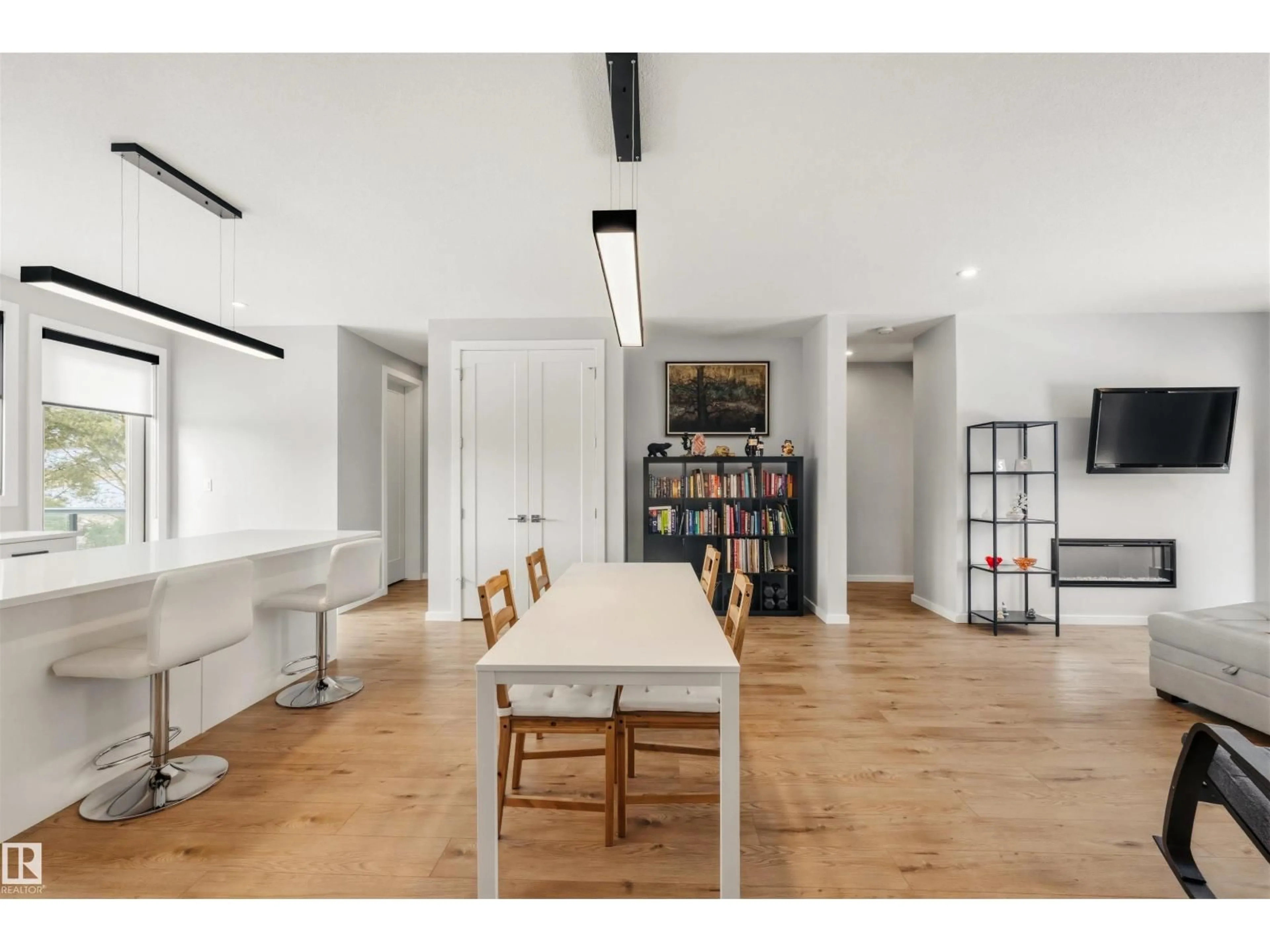 A pic of a room for #44 - 1304 RUTHERFORD RD, Edmonton Alberta T6W0B4