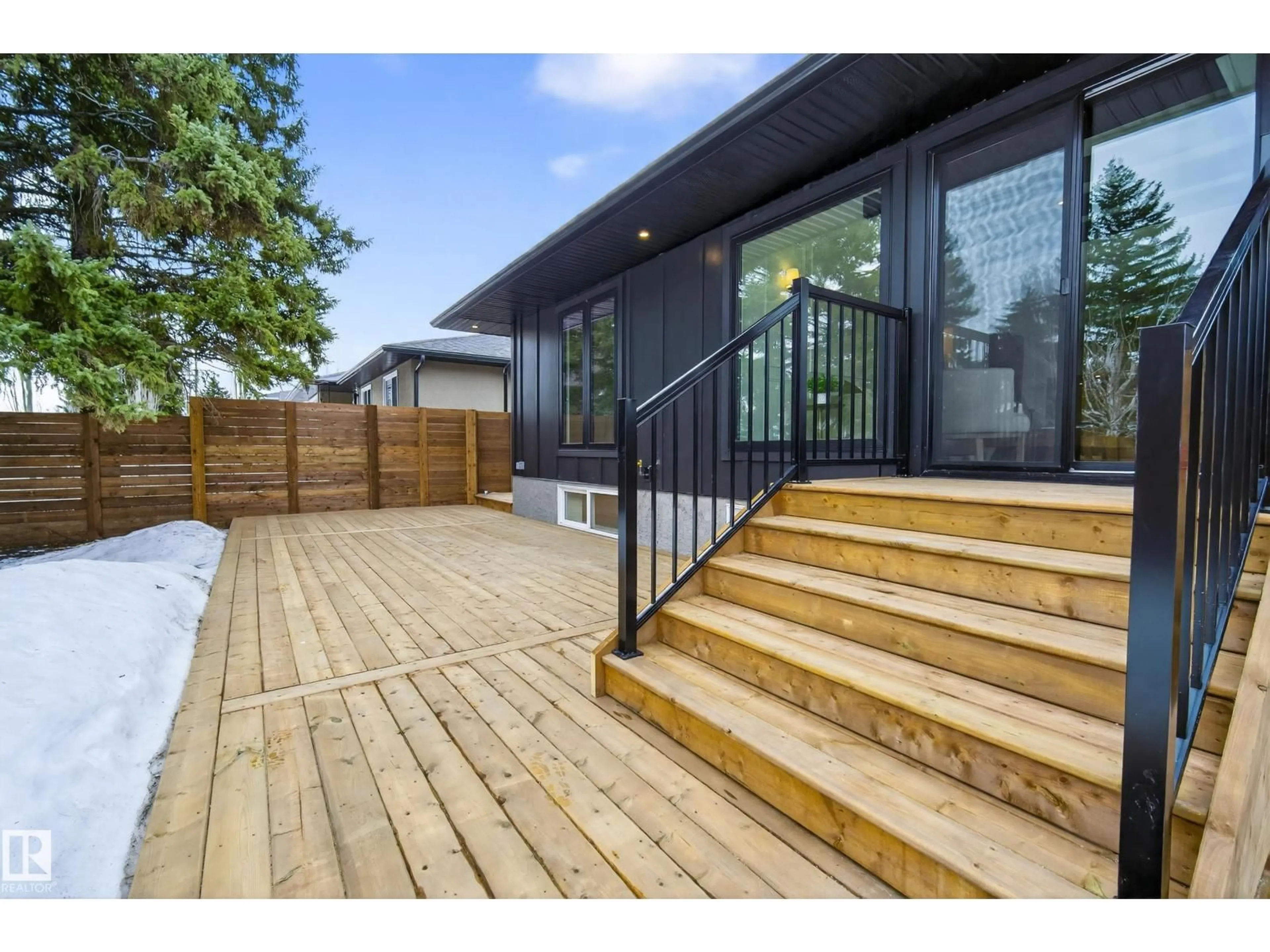 Unknown for 14313 90A AV, Edmonton Alberta T5R4X7