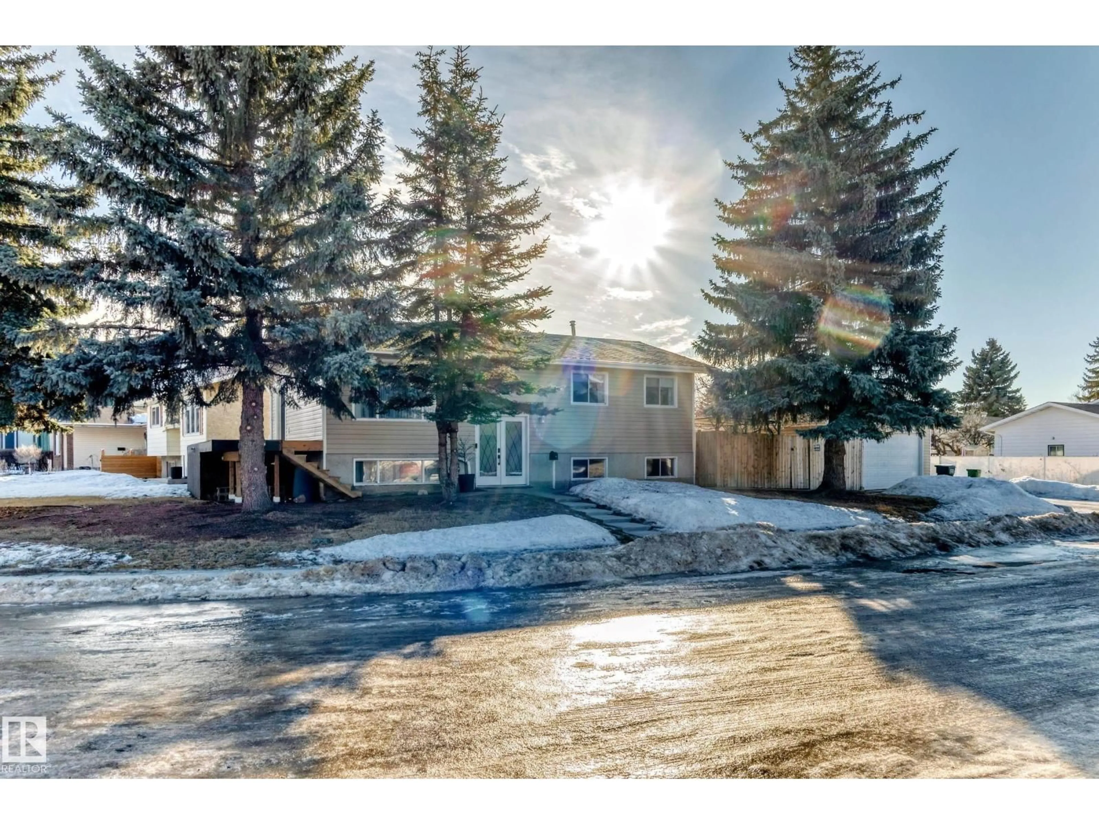 A pic from outside/outdoor area/front of a property/back of a property/a pic from drone, street for 6111 18 AV, Edmonton Alberta T6L1M9