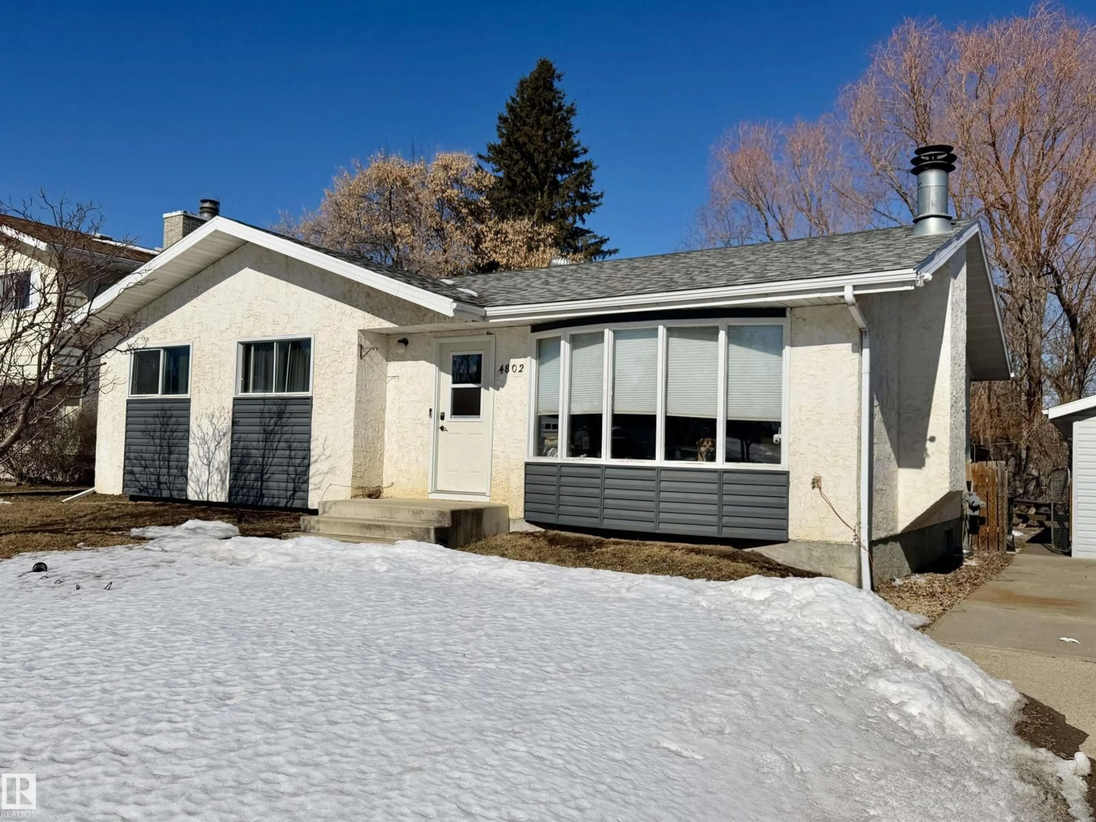 Home with vinyl exterior material, street for 4802 MACKENZIE AV, Drayton Valley Alberta T7A1A5