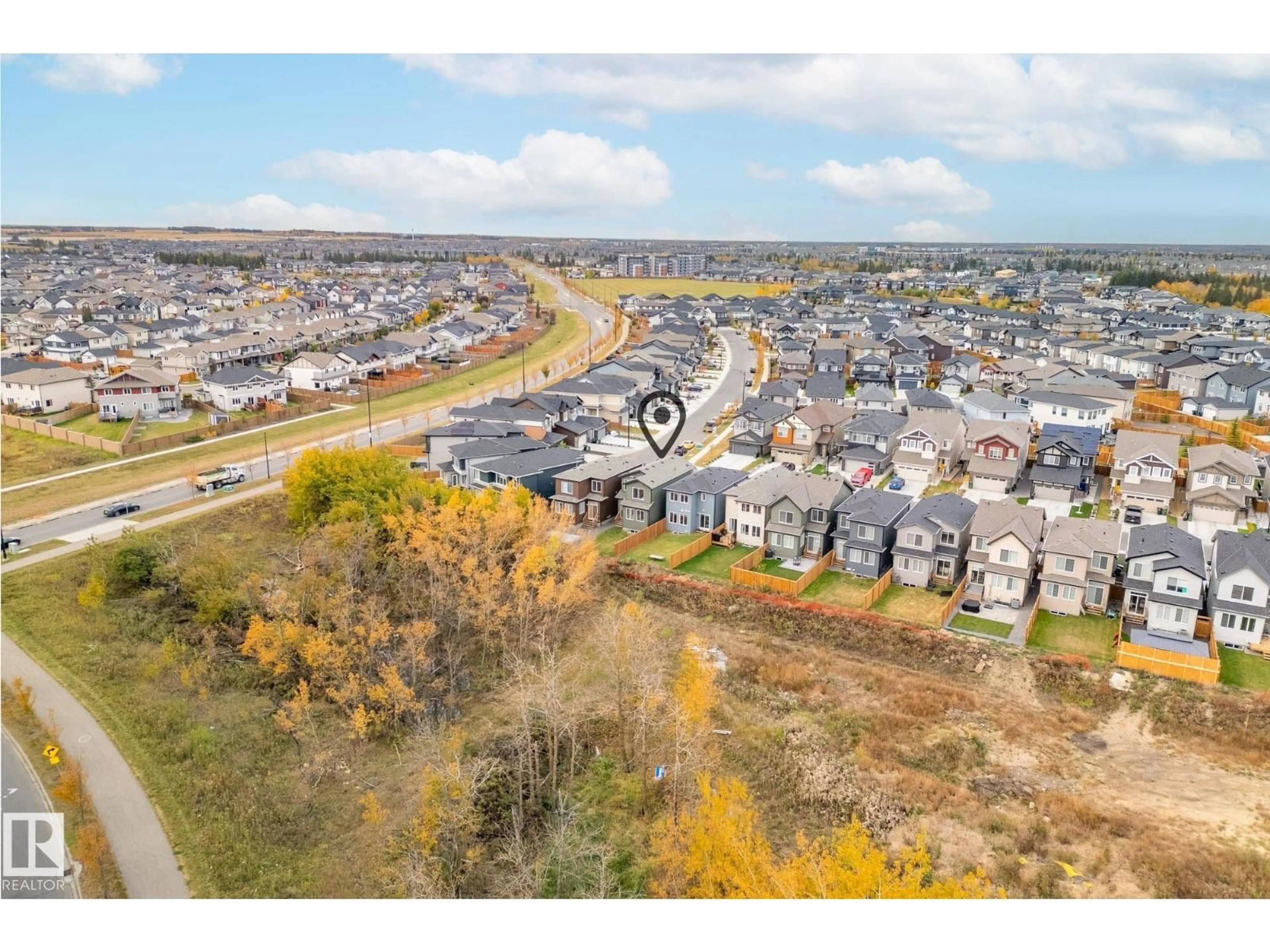 A pic from outside/outdoor area/front of a property/back of a property/a pic from drone, unknown for 431 CONROY CR, Edmonton Alberta T6W5A9
