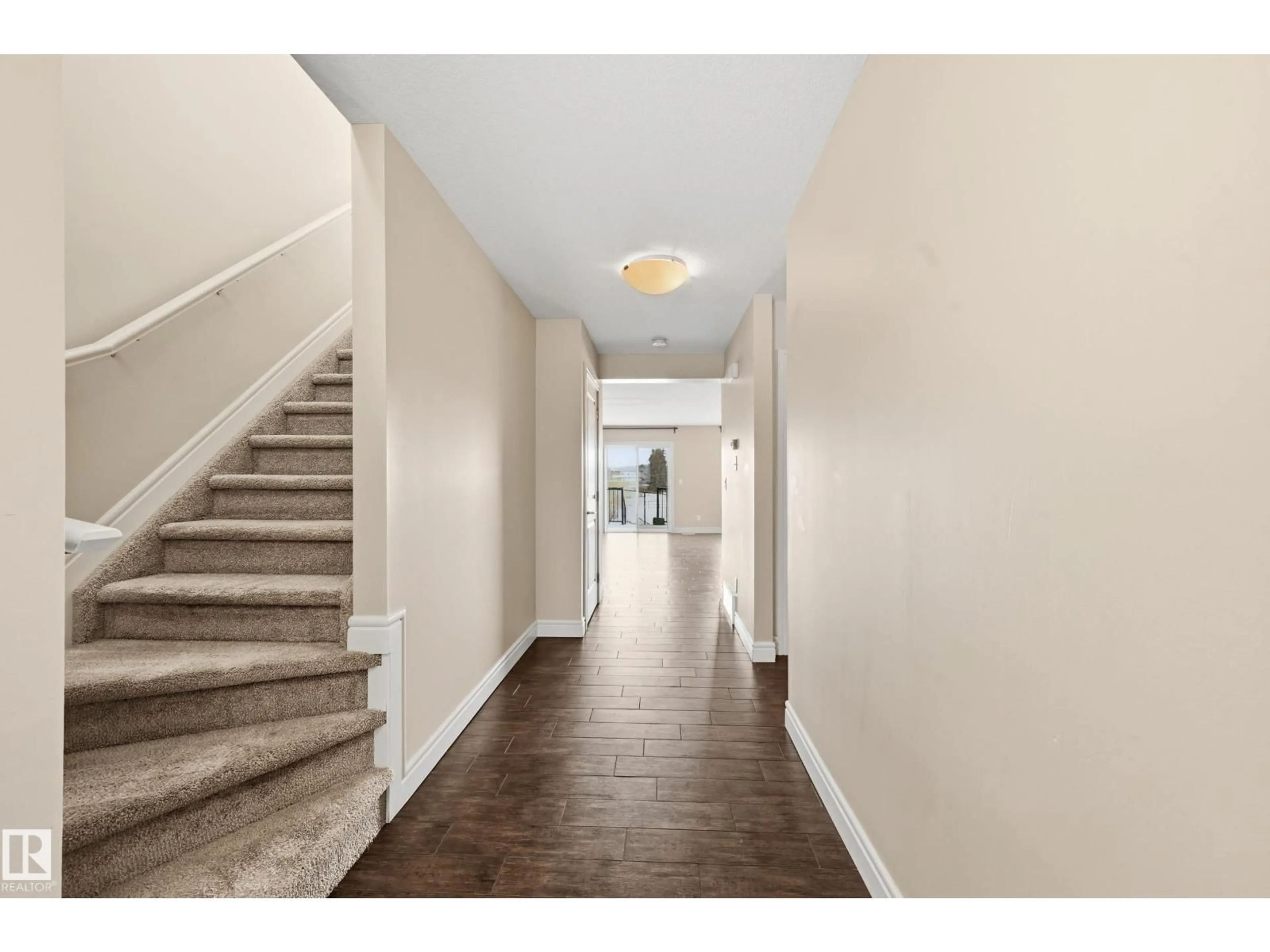 Indoor entryway for 1349 CUNNINGHAM DR, Edmonton Alberta T6W0R8