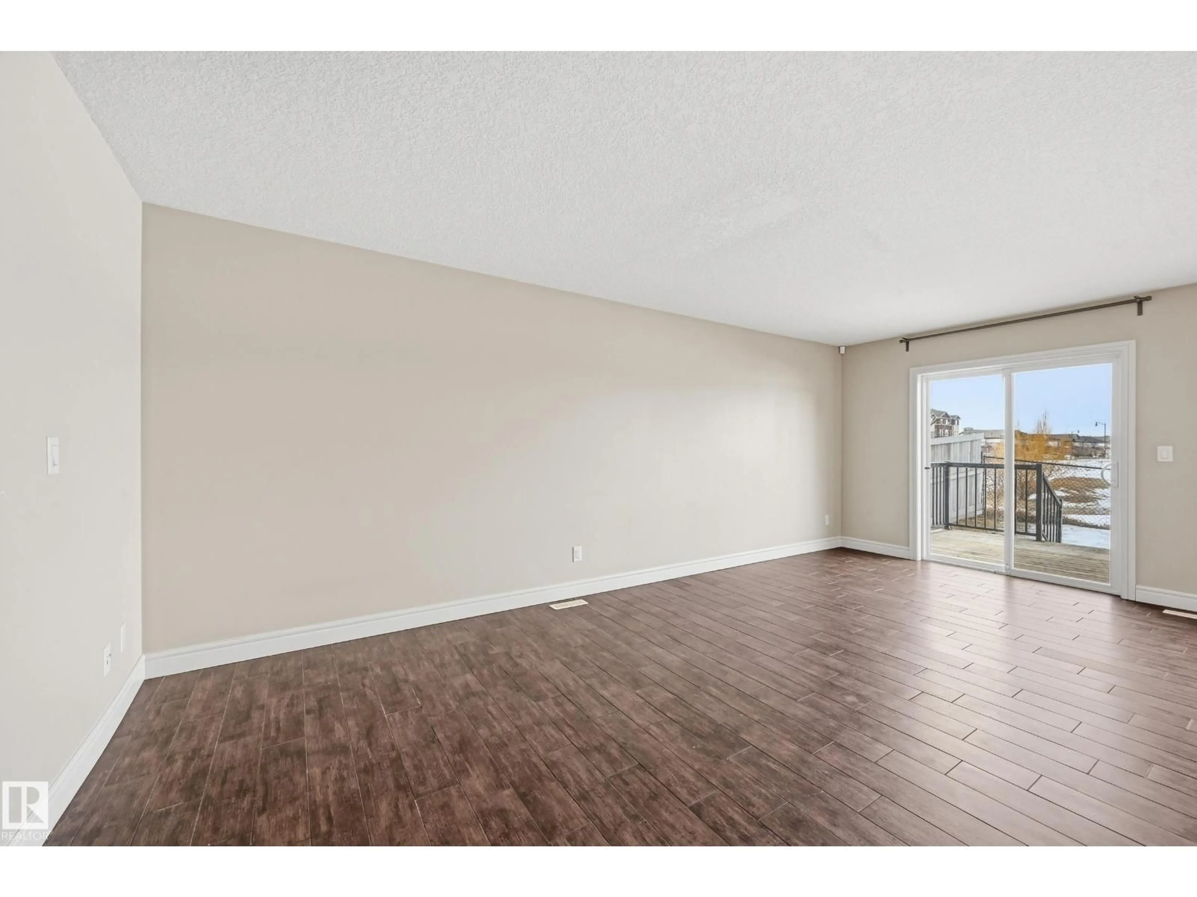 A pic of a room for 1349 CUNNINGHAM DR, Edmonton Alberta T6W0R8