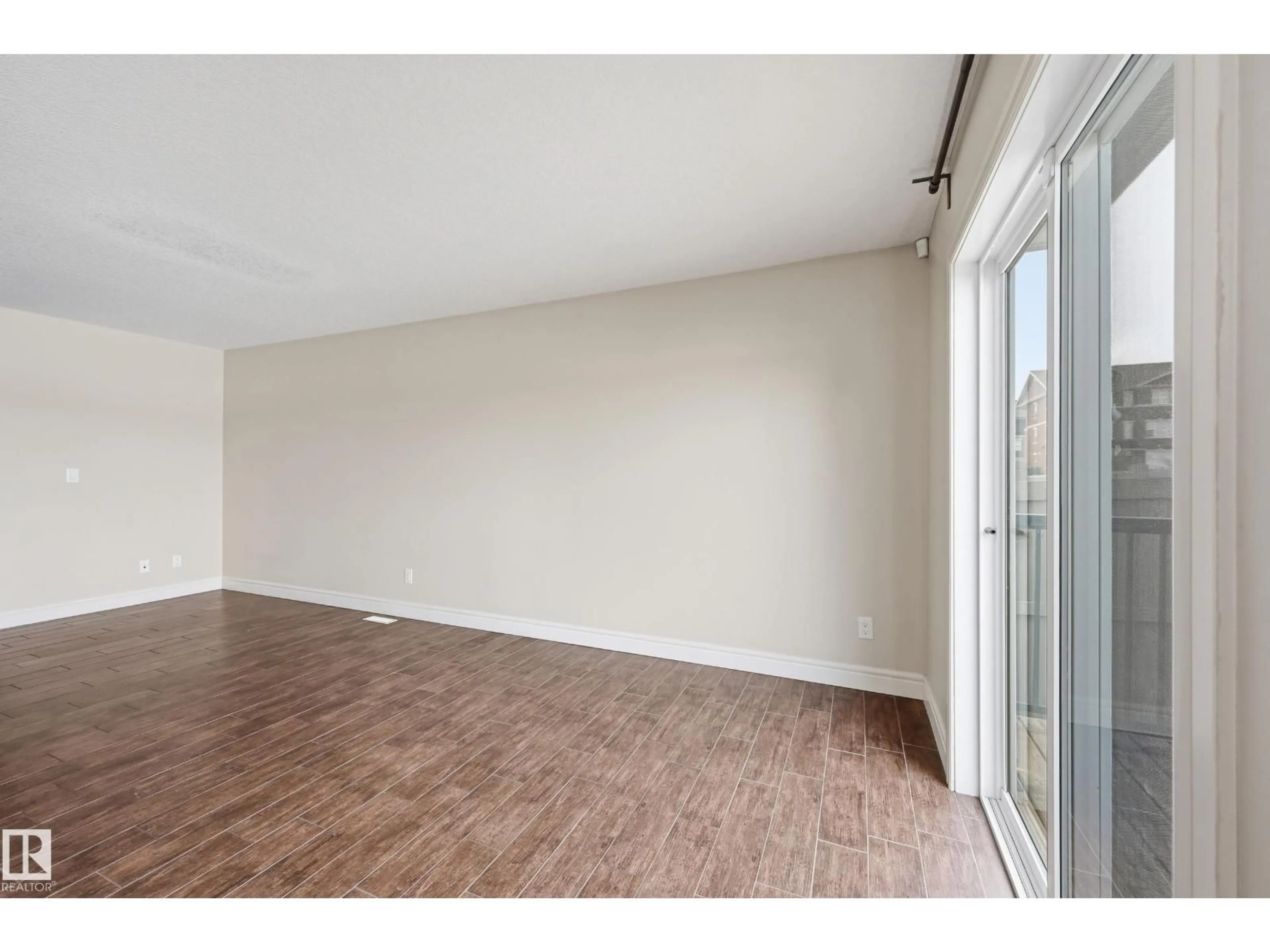 A pic of a room for 1351 CUNNINGHAM DR, Edmonton Alberta T6W0R8