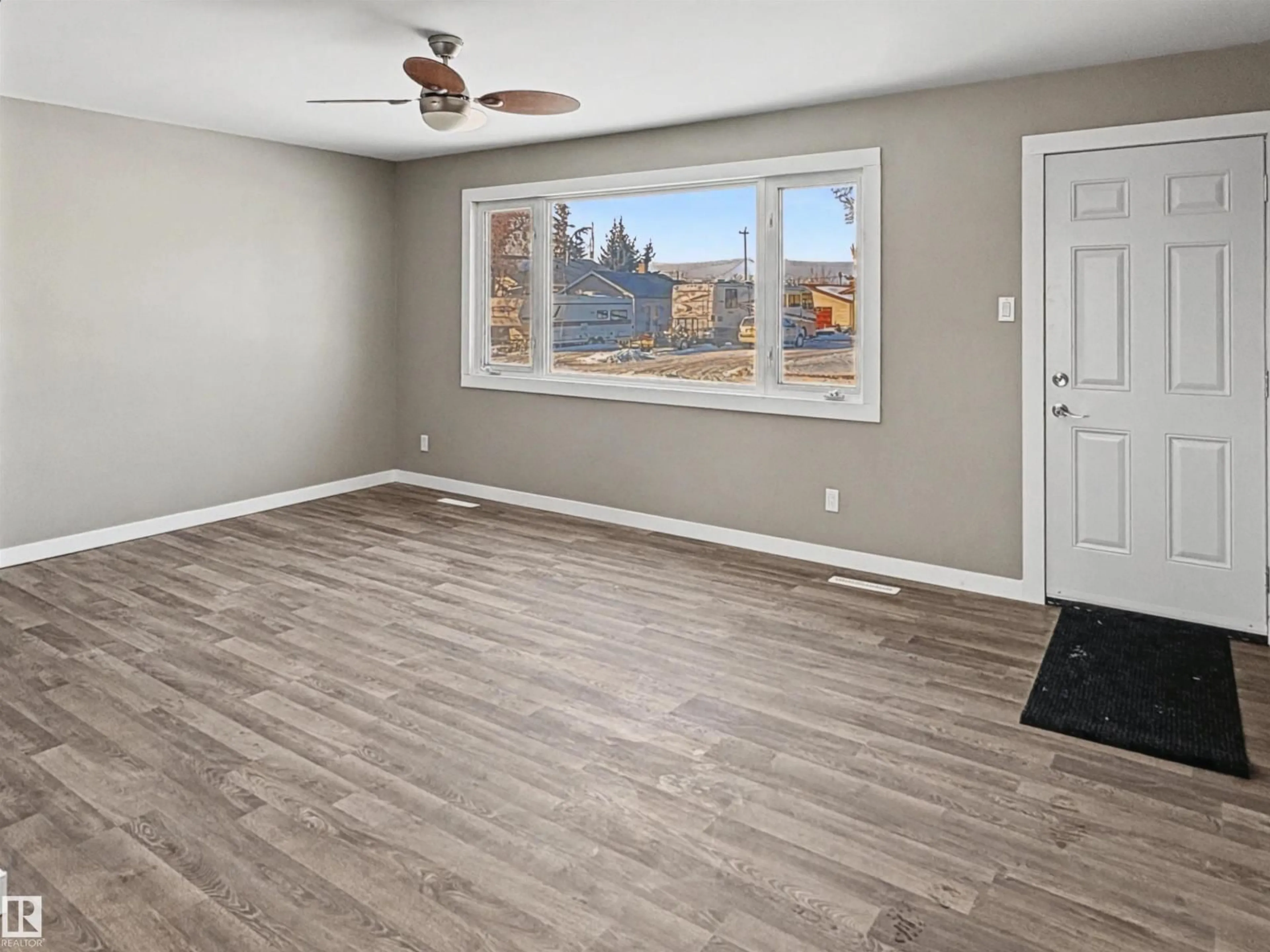 A pic of a room for 5010 48 AV, Fort Kent Alberta T0A1H0