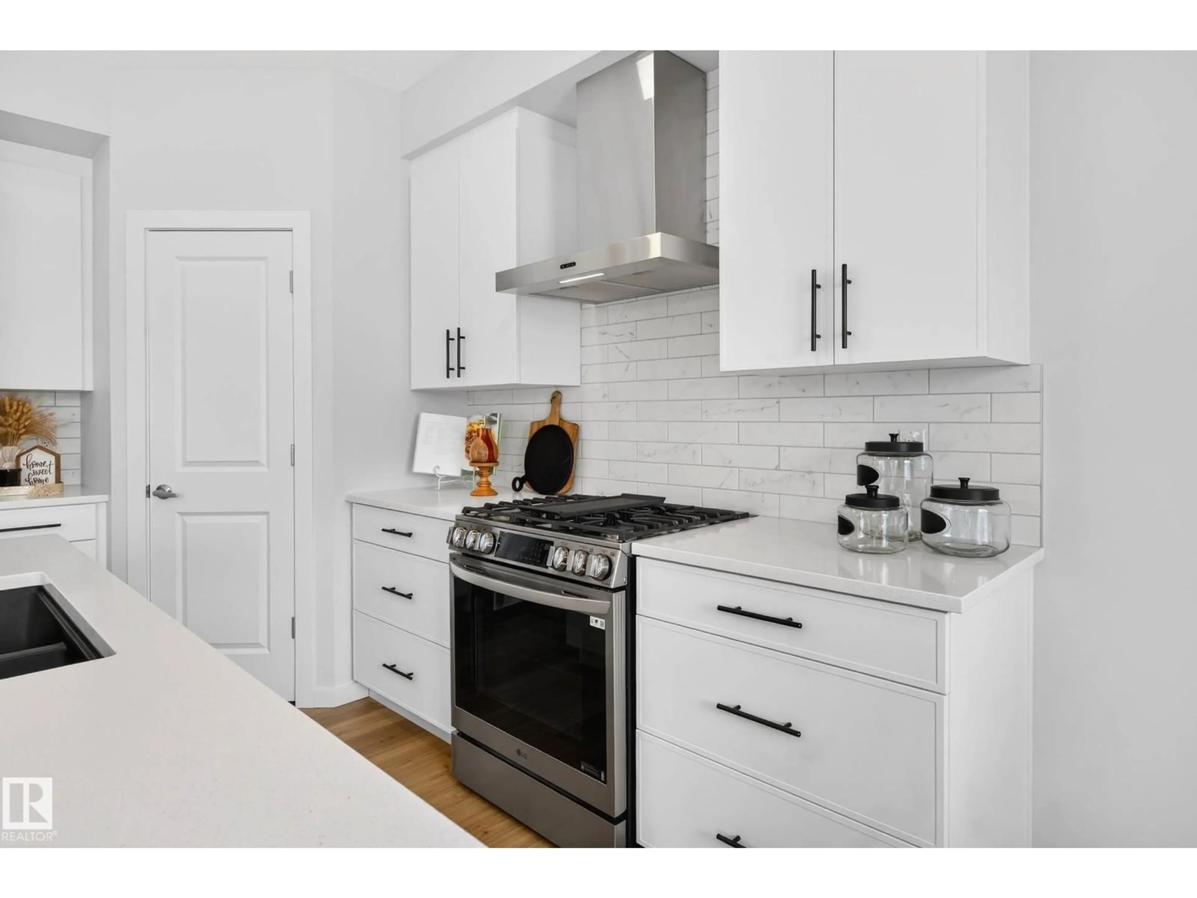 Unknown for 324 STILES WY, Leduc Alberta T9E1V4