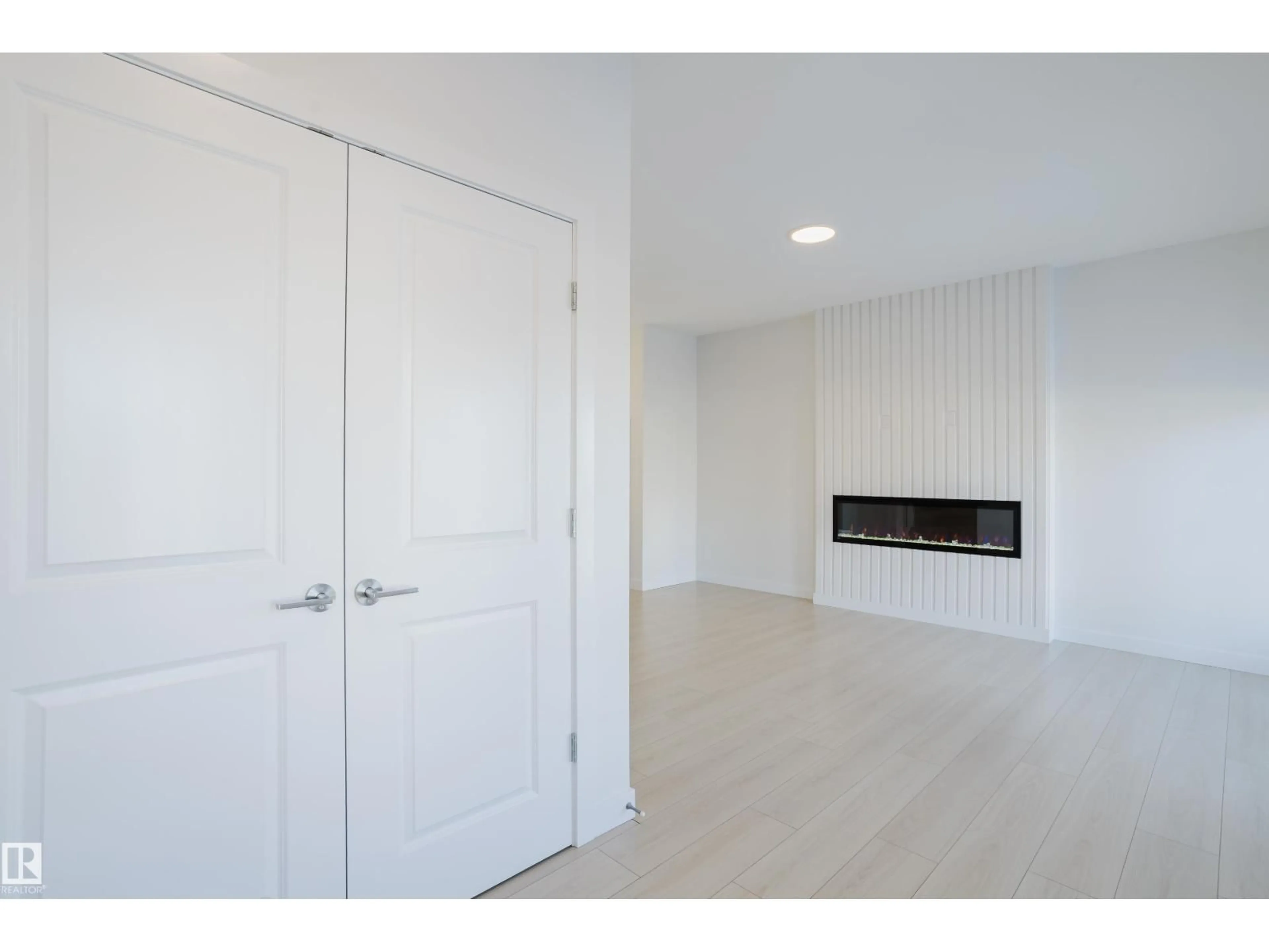 Unknown for 316 JENSEN LAKES BV, St. Albert Alberta T8N1Z4