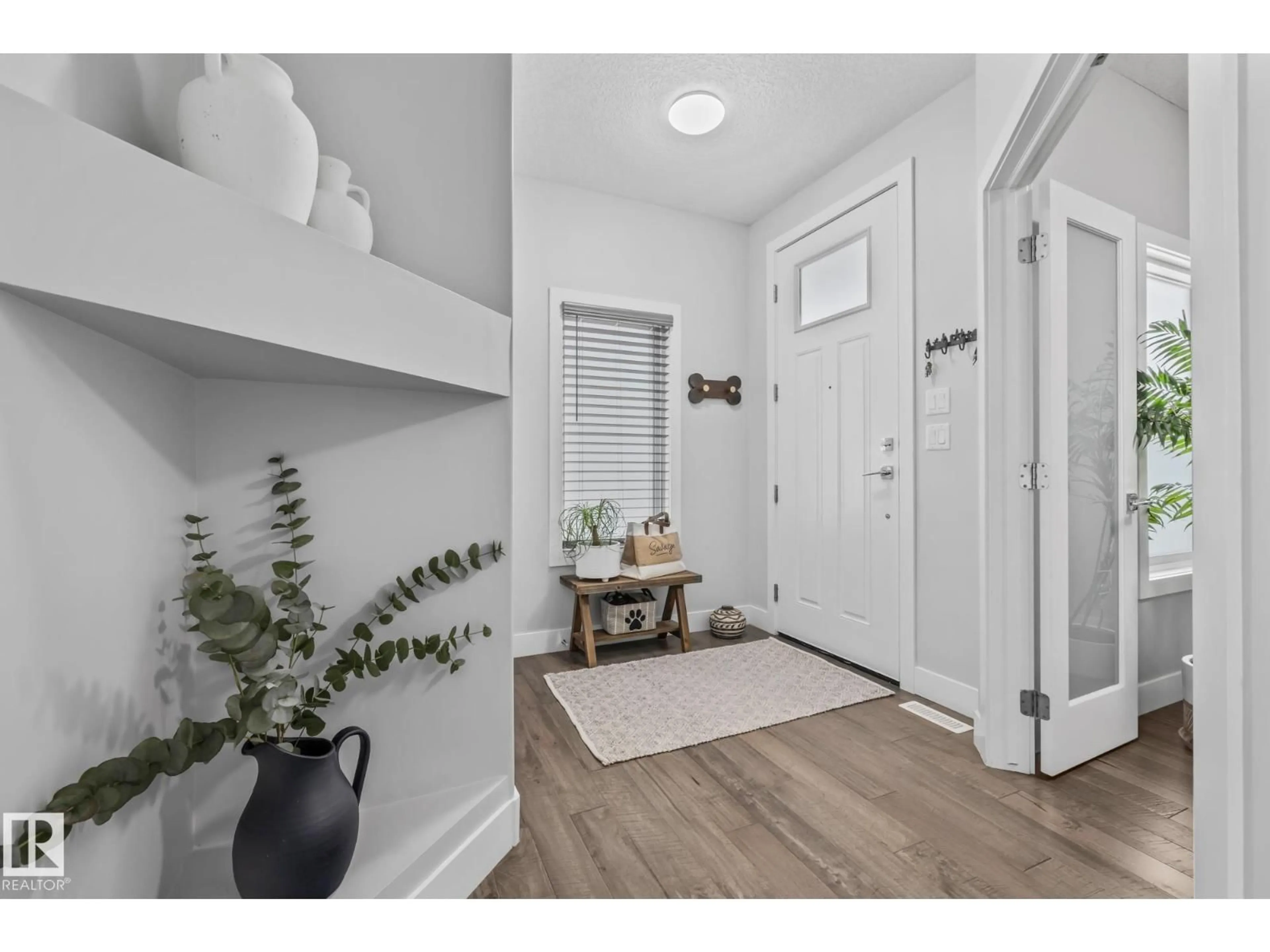 Indoor entryway for 3608 45 AV, Beaumont Alberta T4X2X1