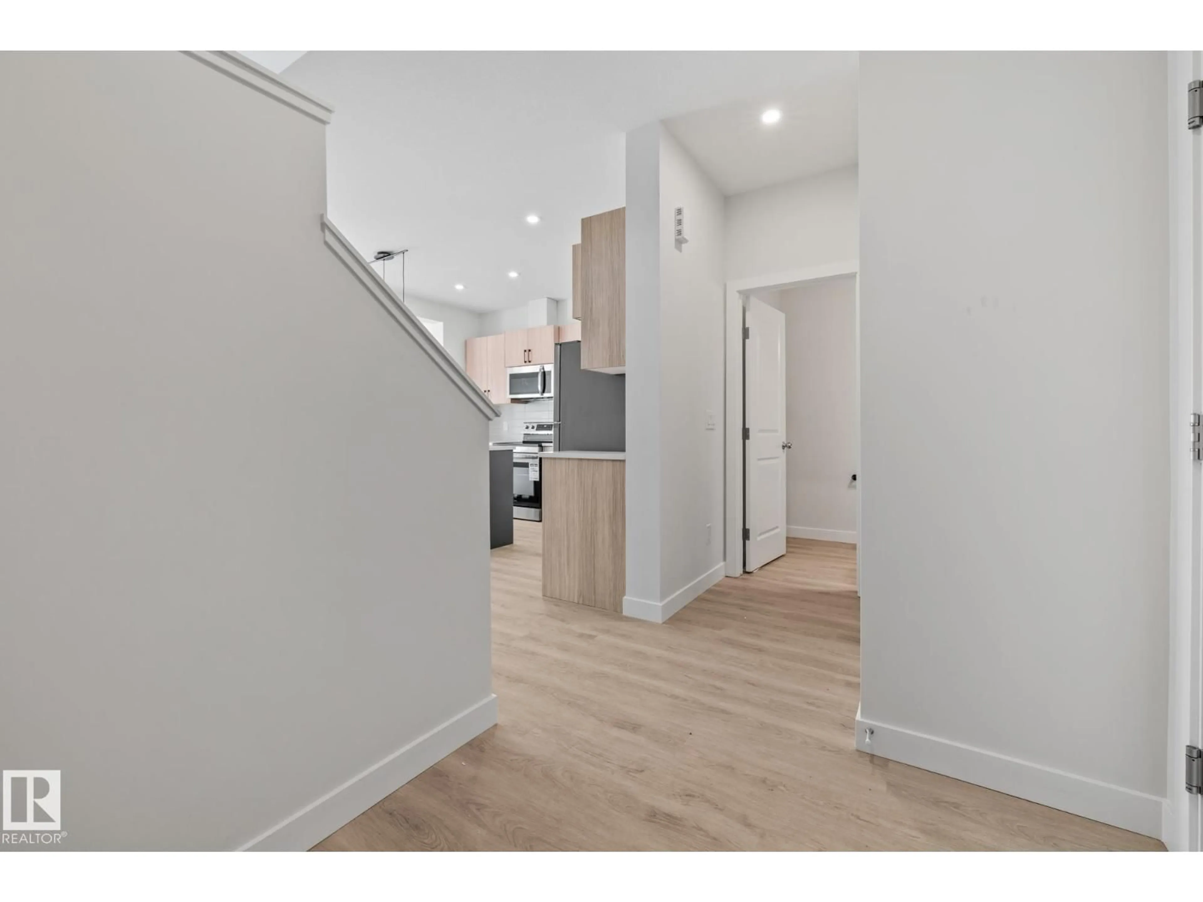 Unknown for 144 HONEYSUCKLE GR, Leduc Alberta T9E0K1