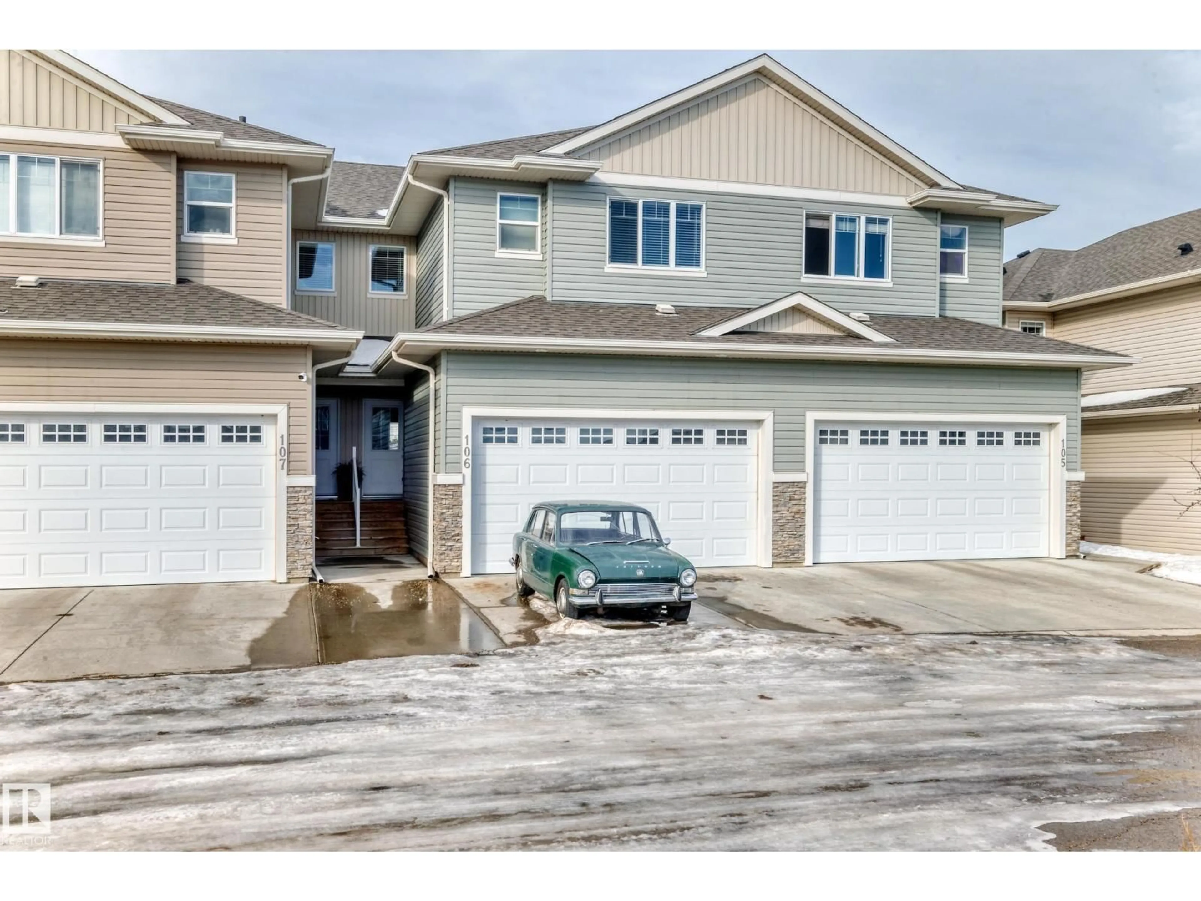 Indoor garage for #106 - 300 AWENTIA DR, Leduc Alberta T9E1H3
